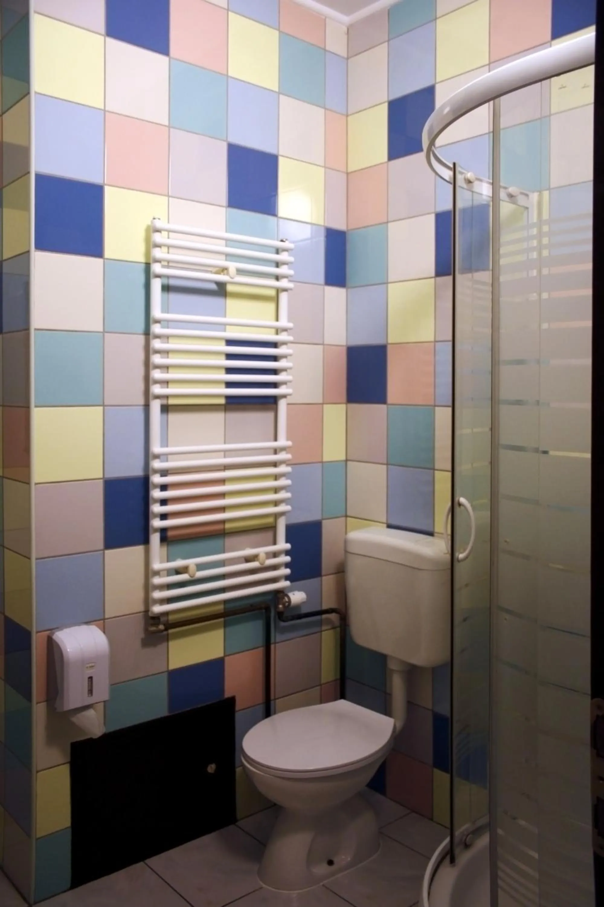 Shower in Rooms Fitea