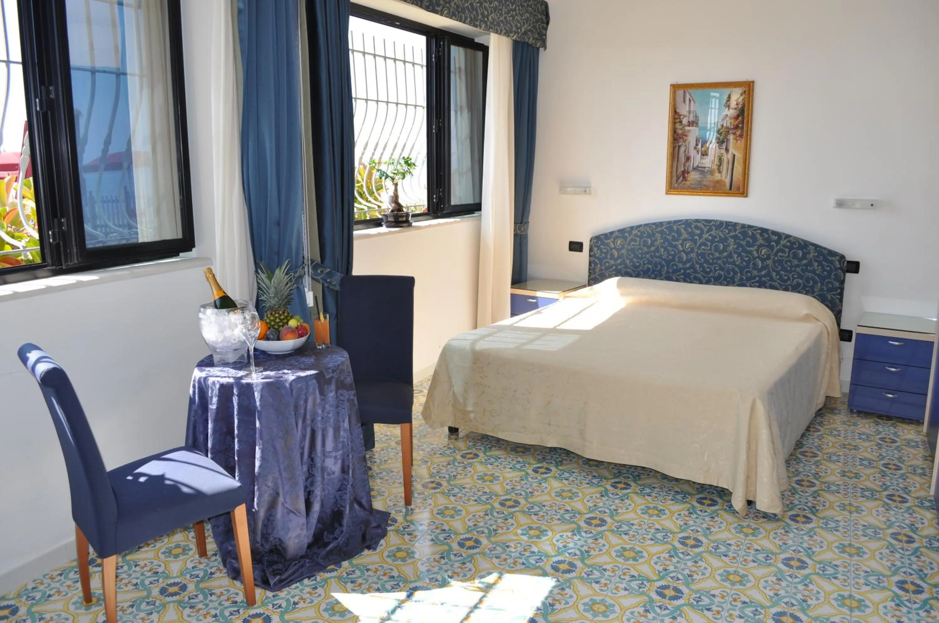 Bed in Hotel La Playa