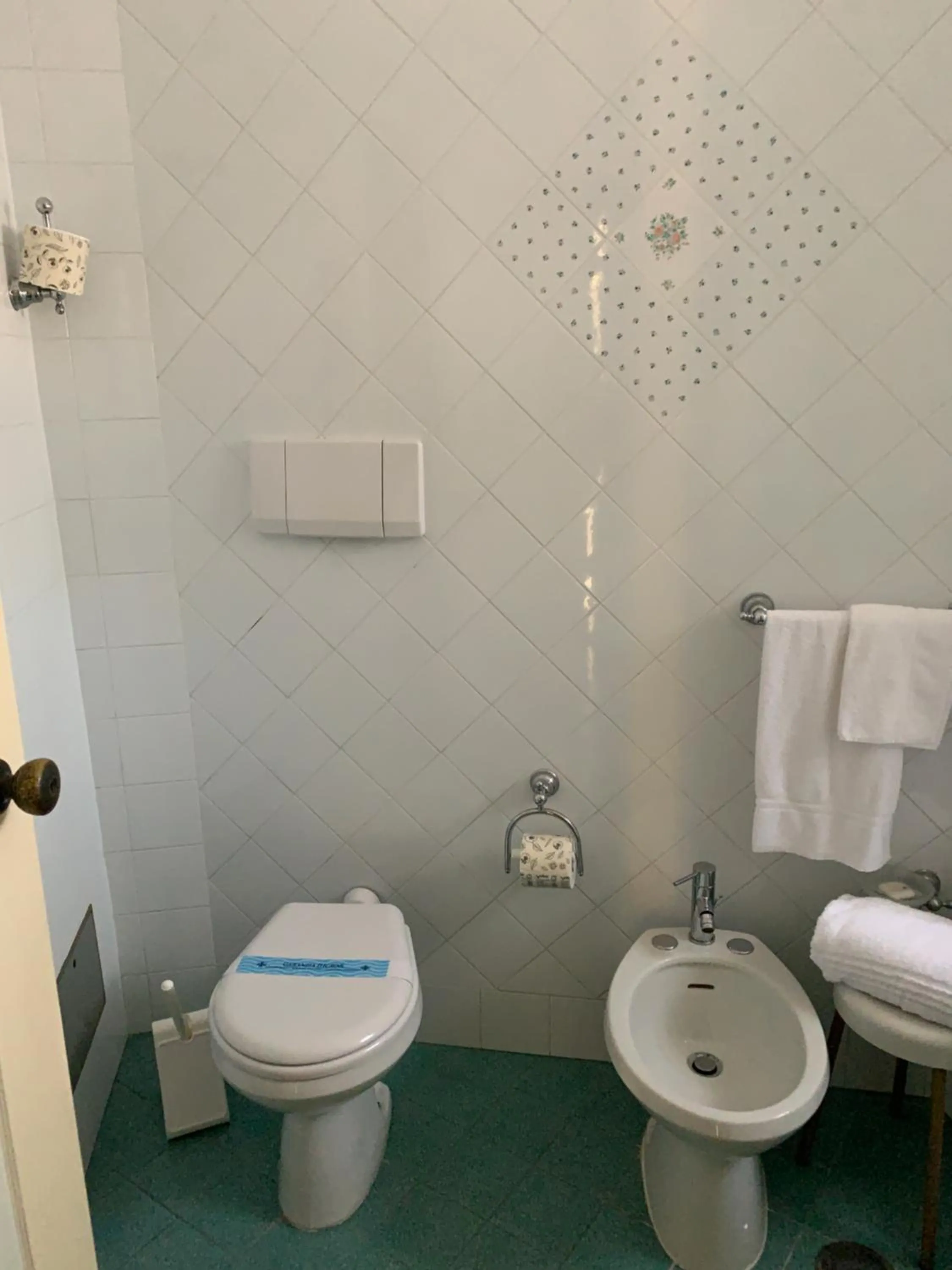 Toilet in Hotel La Playa