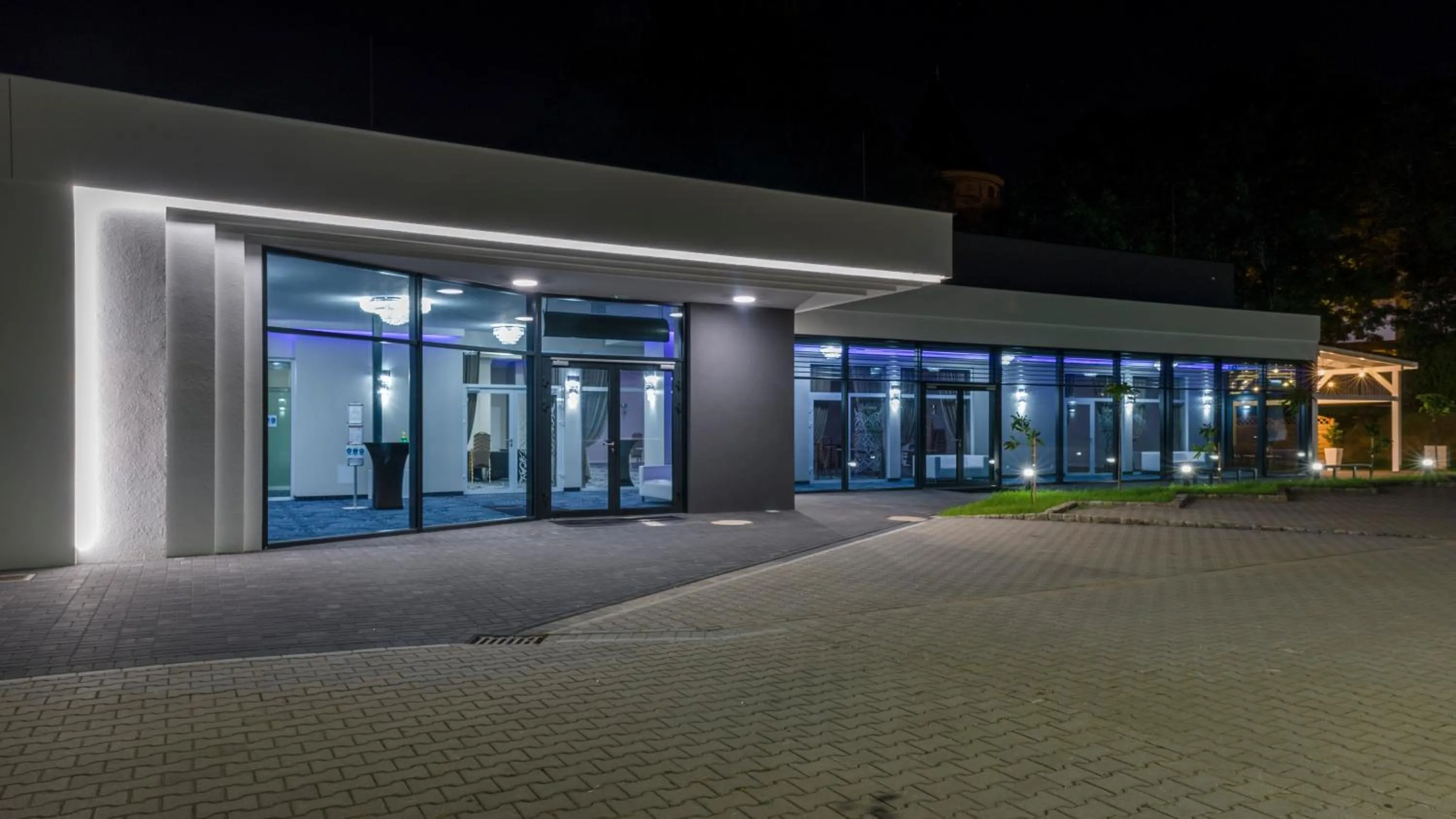 Property building in Hotel Sękowski