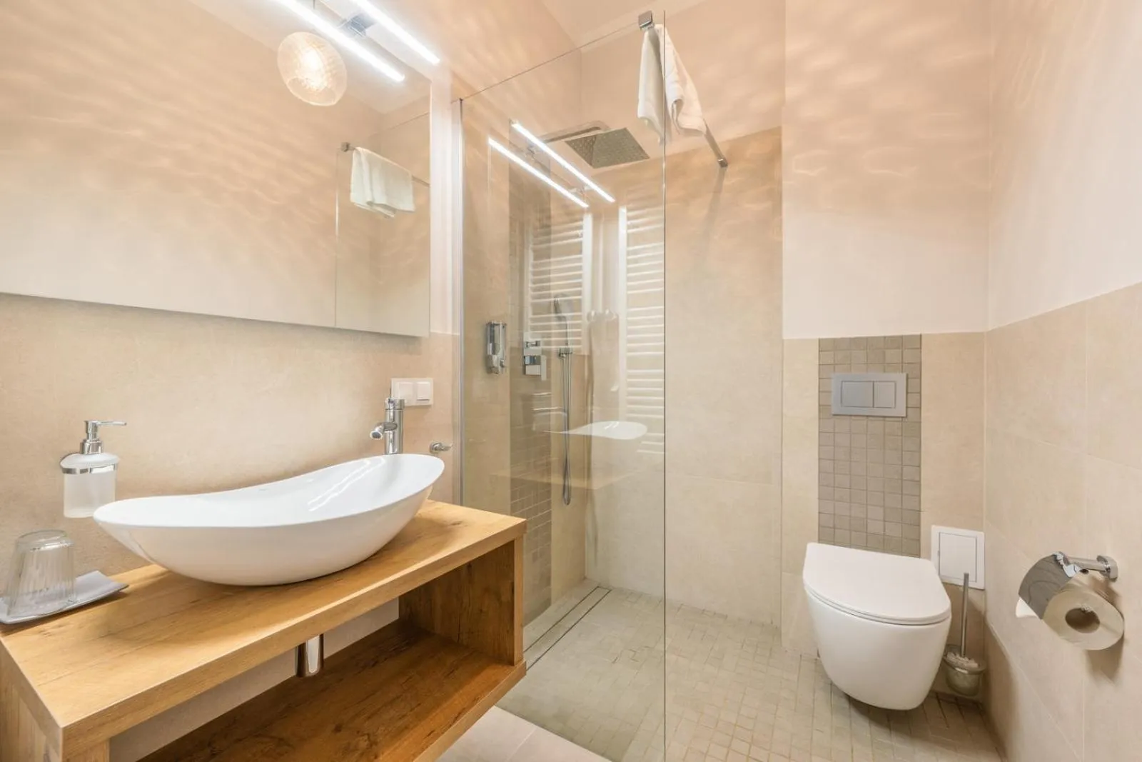 Bathroom in Pałac Łomnica Karkonosze - Schloss Lomnitz Riesengebirge