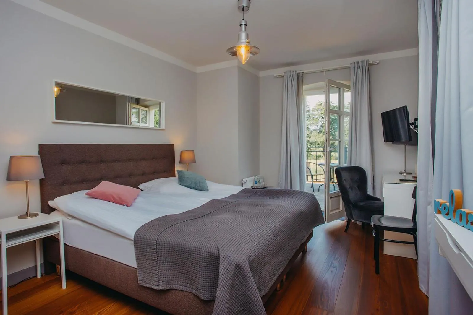 Bed in Pałac Łomnica Karkonosze - Schloss Lomnitz Riesengebirge