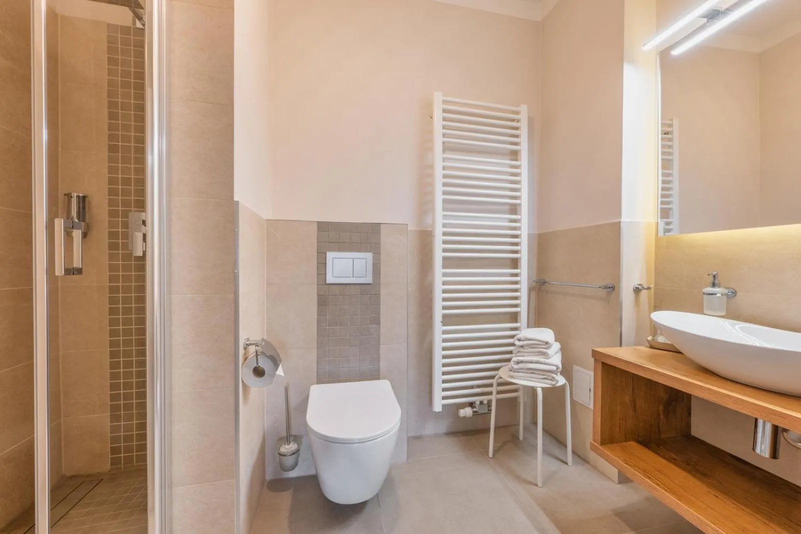 Bathroom in Pałac Łomnica Karkonosze - Schloss Lomnitz Riesengebirge