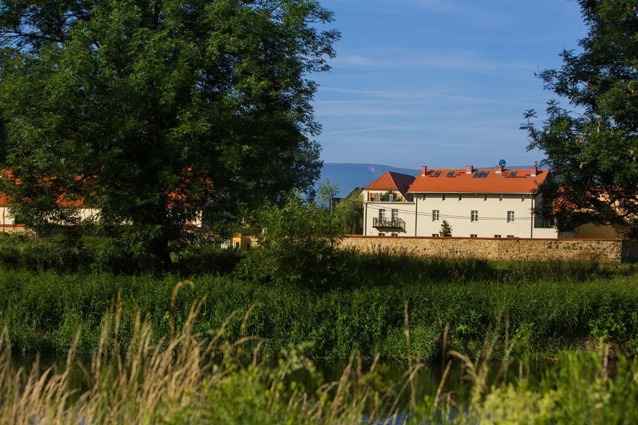 Property building in Pałac Łomnica Karkonosze - Schloss Lomnitz Riesengebirge