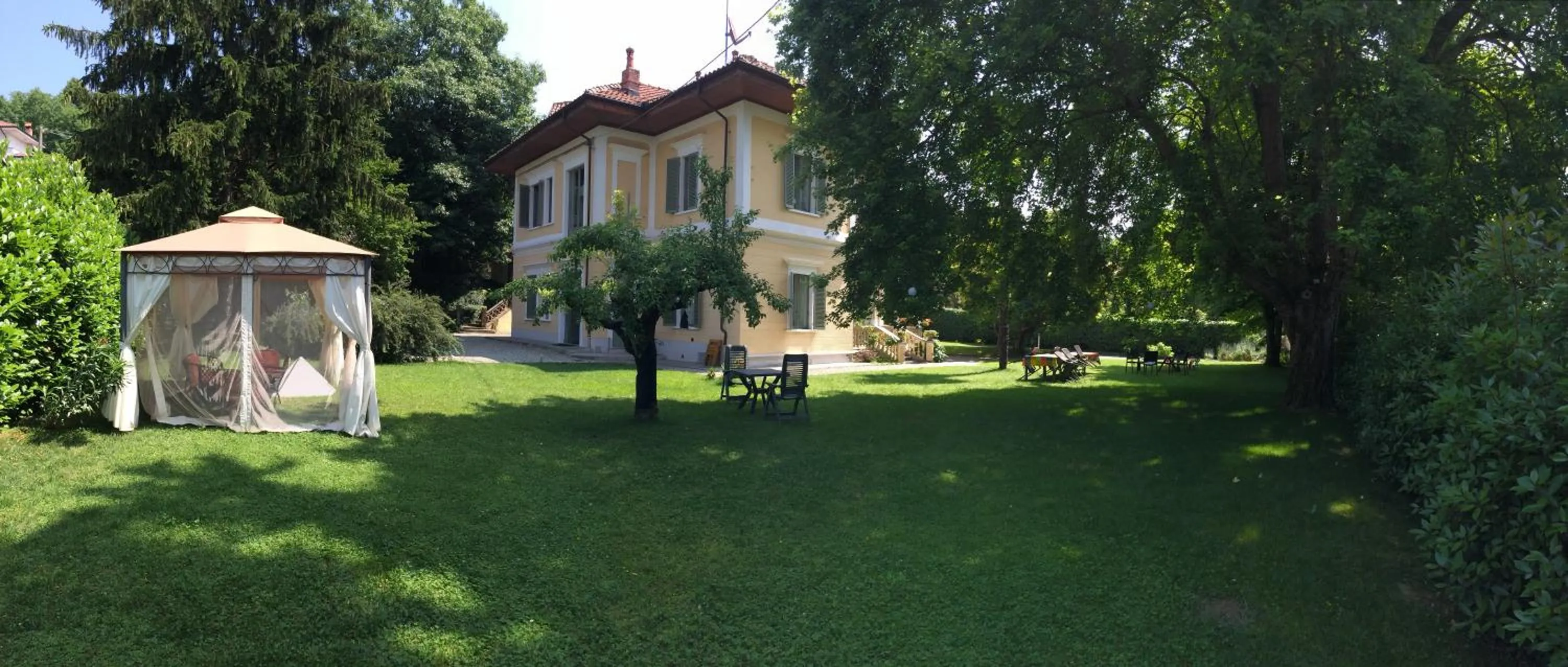 Garden view in Villa D'Azeglio