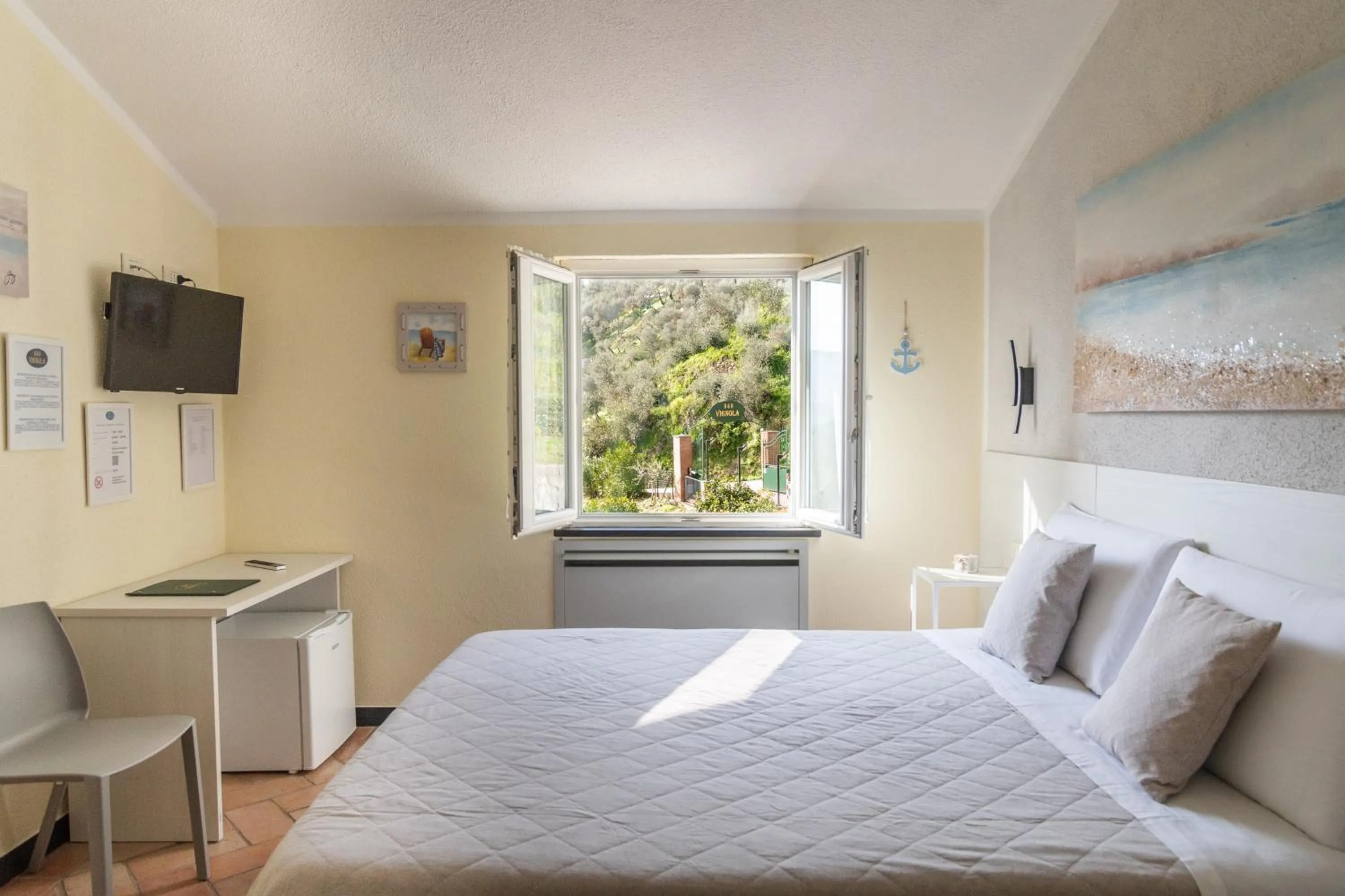 View (from property/room), Bed in B&B Vignola