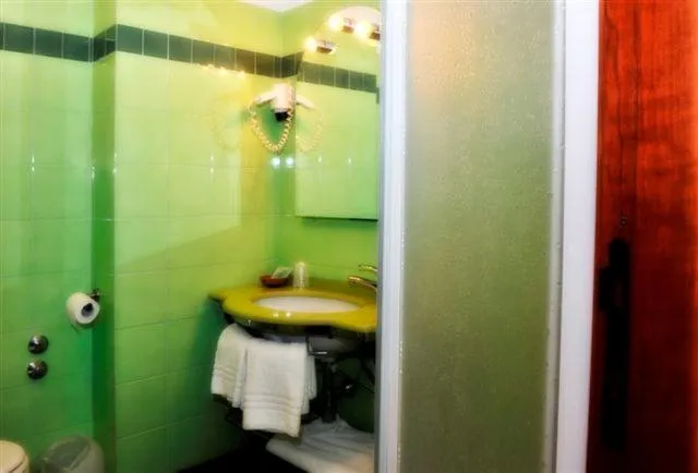 Bathroom in Hotel Boston