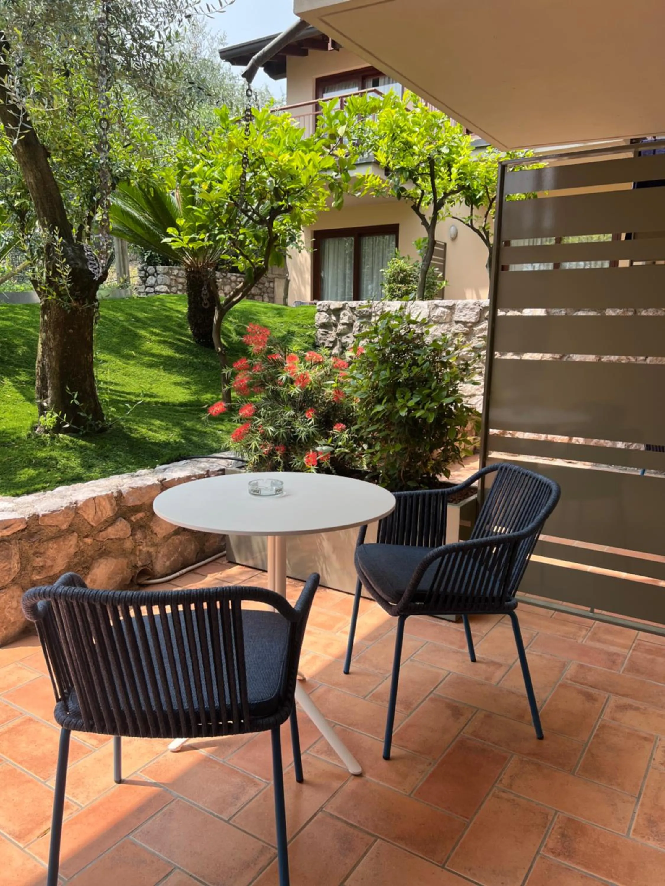 Garden in Hotel Ilma Lake Garda Resort