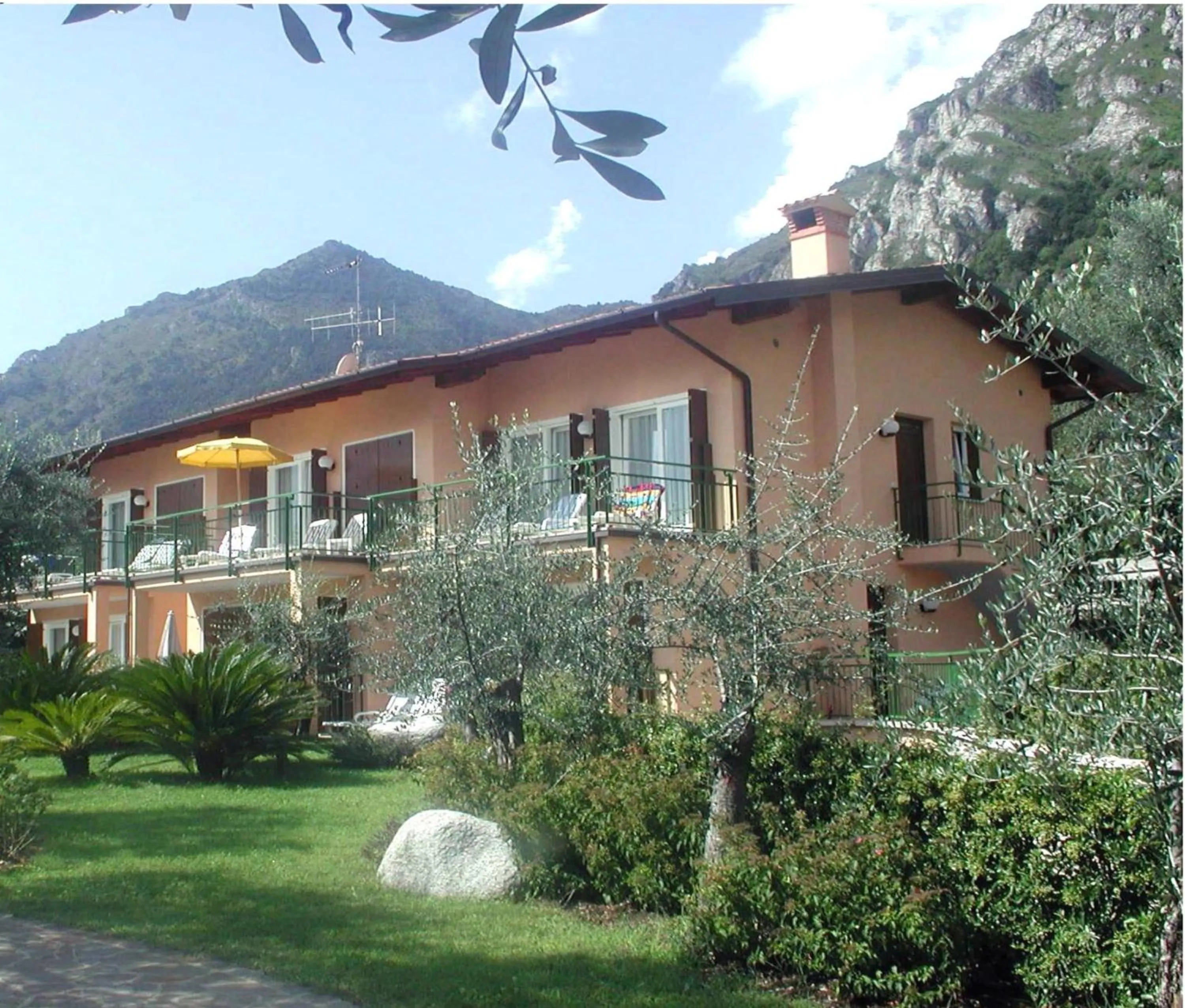 Property building in Hotel Ilma Lake Garda Resort