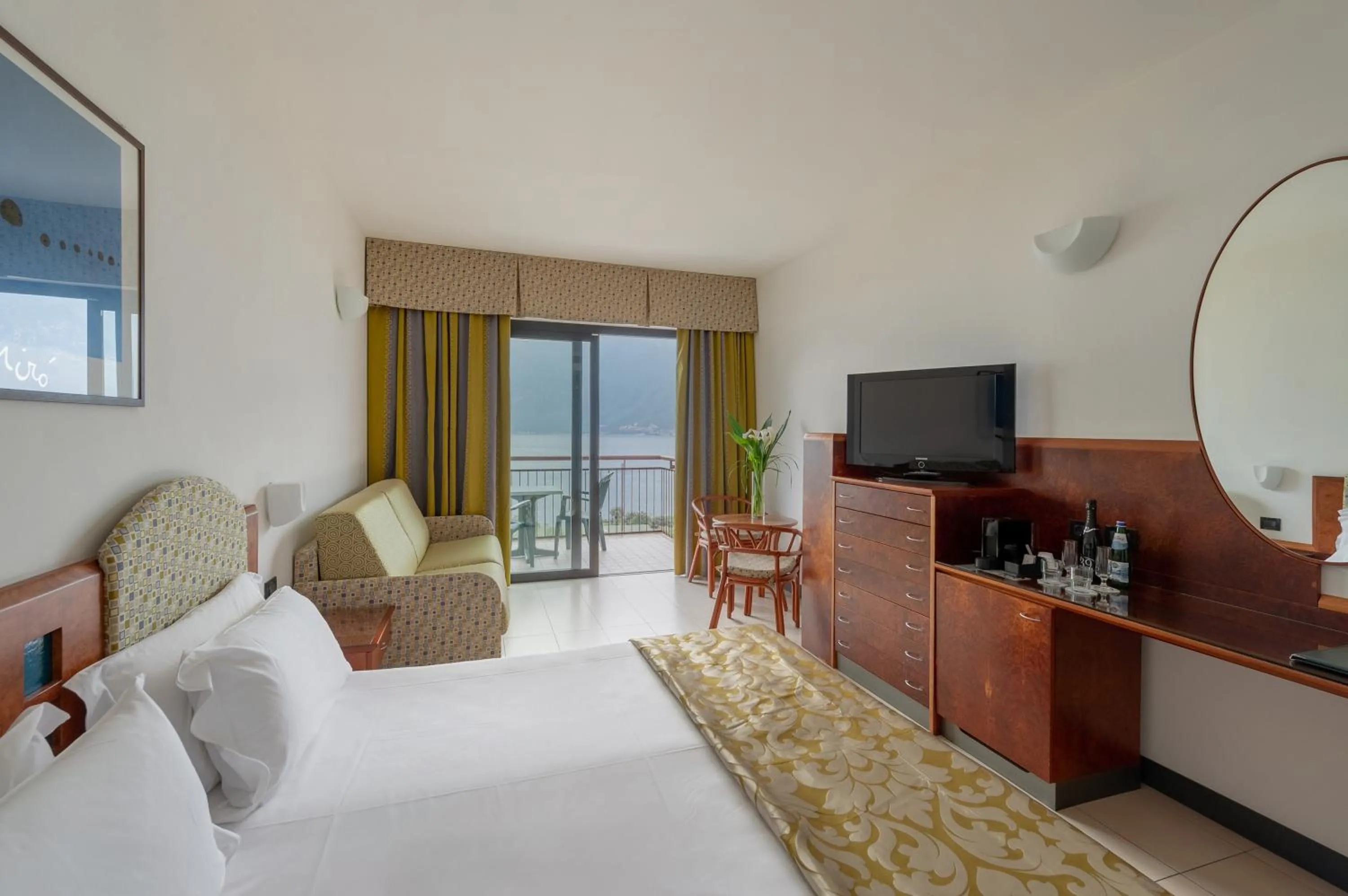 Bedroom, Bed in Hotel Ilma Lake Garda Resort