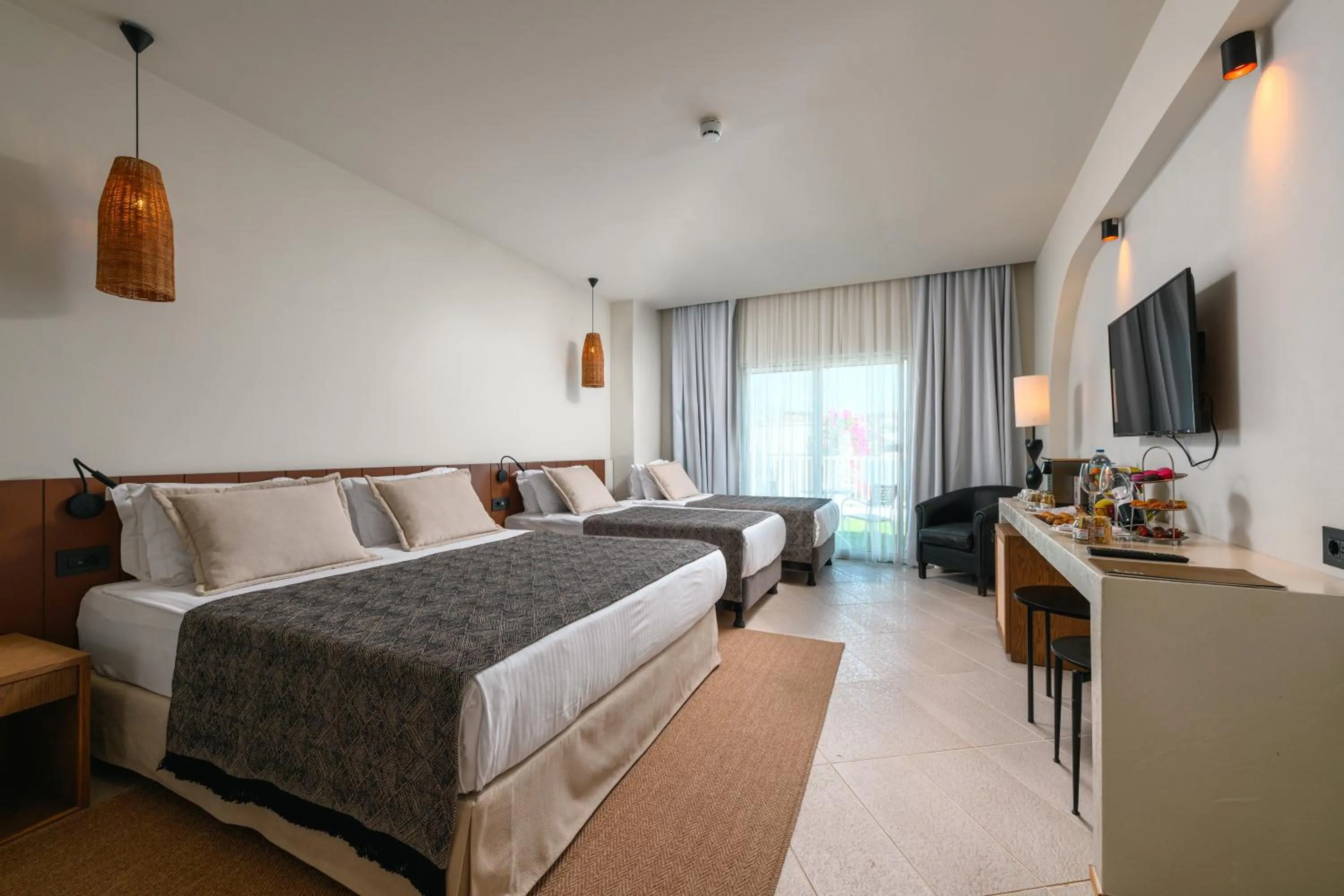 TV and multimedia, Bed in Baia Bodrum Hotel