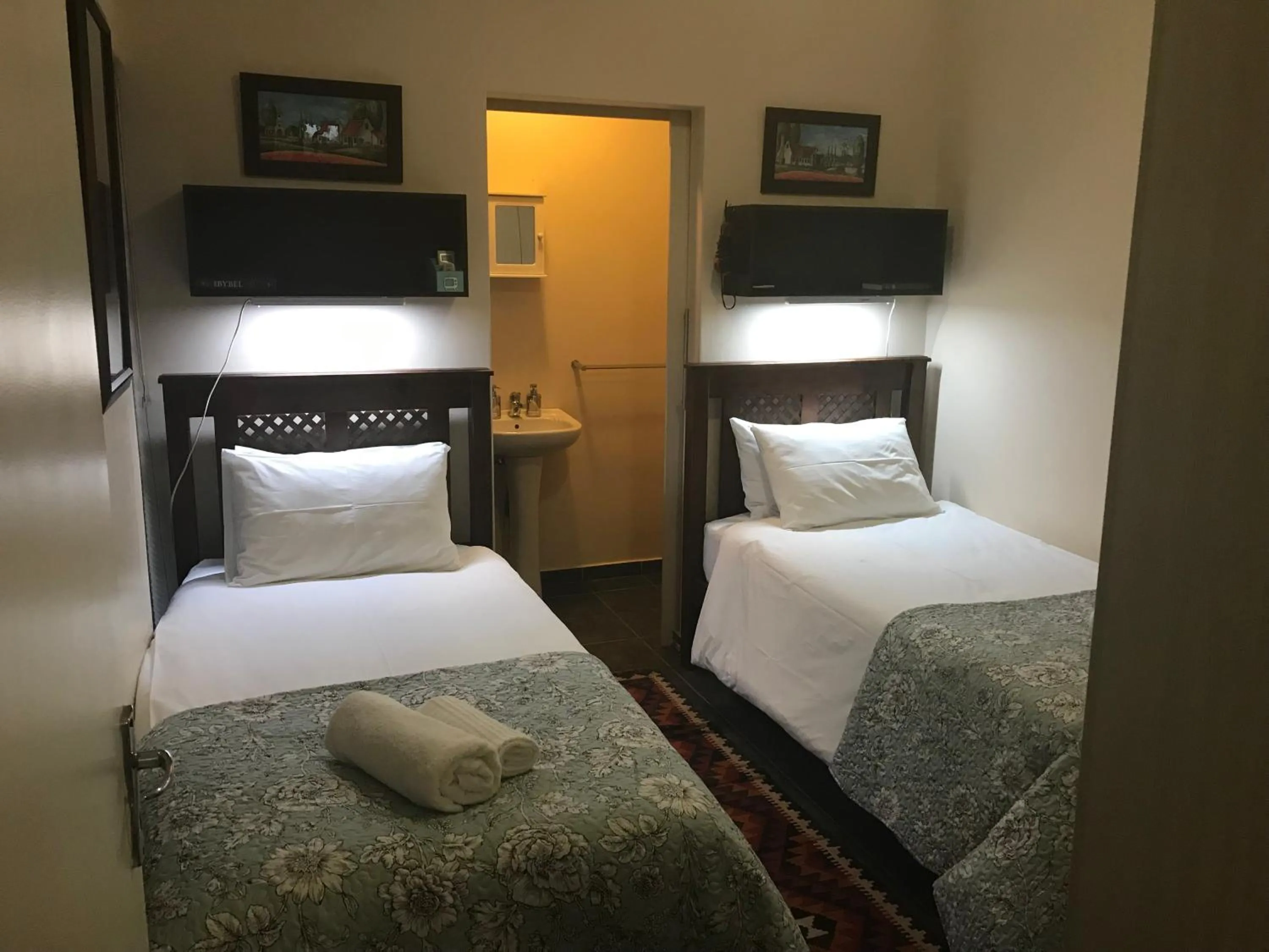 Bed in A Little Guesthouse