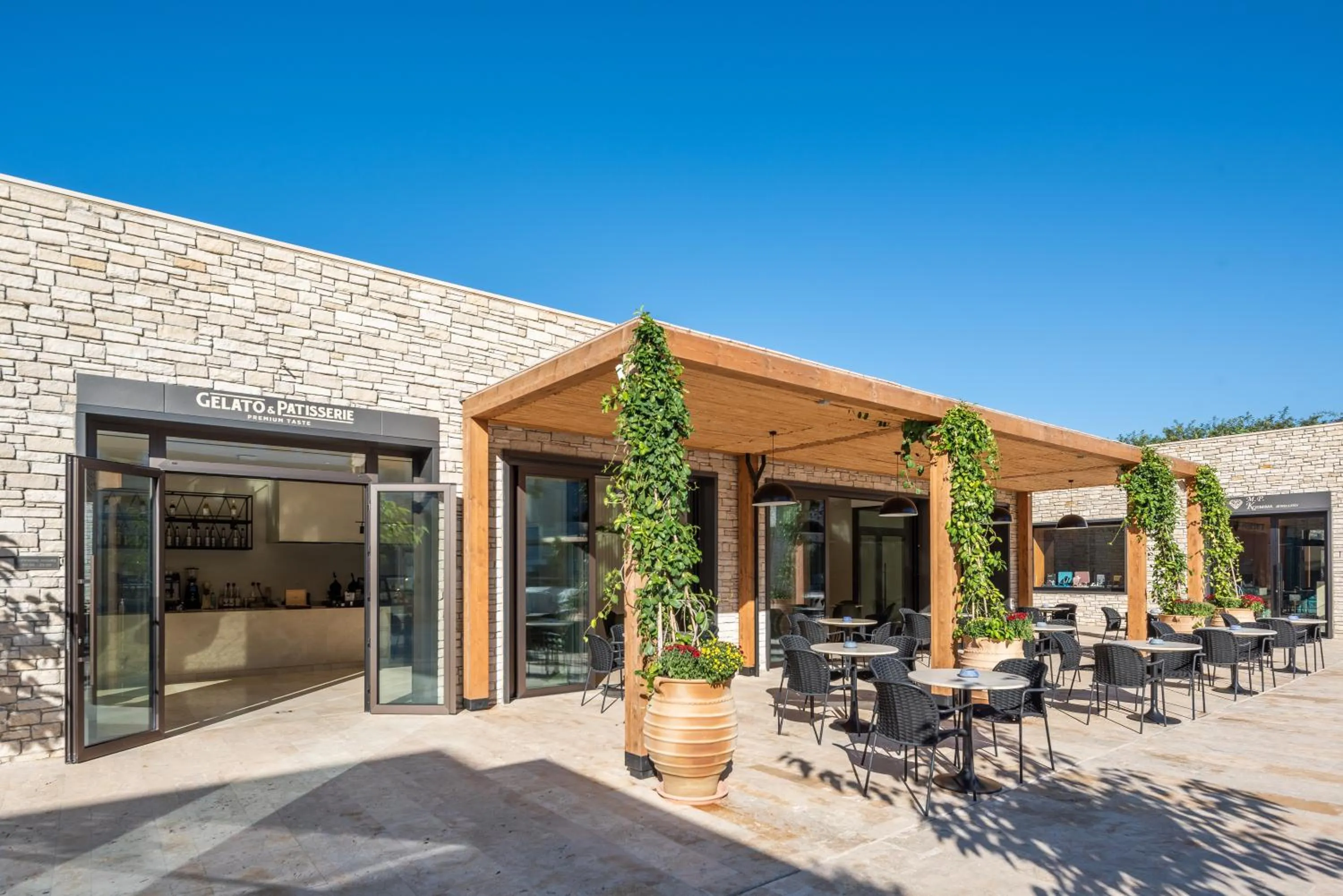 Property building in Cap St Georges Villas