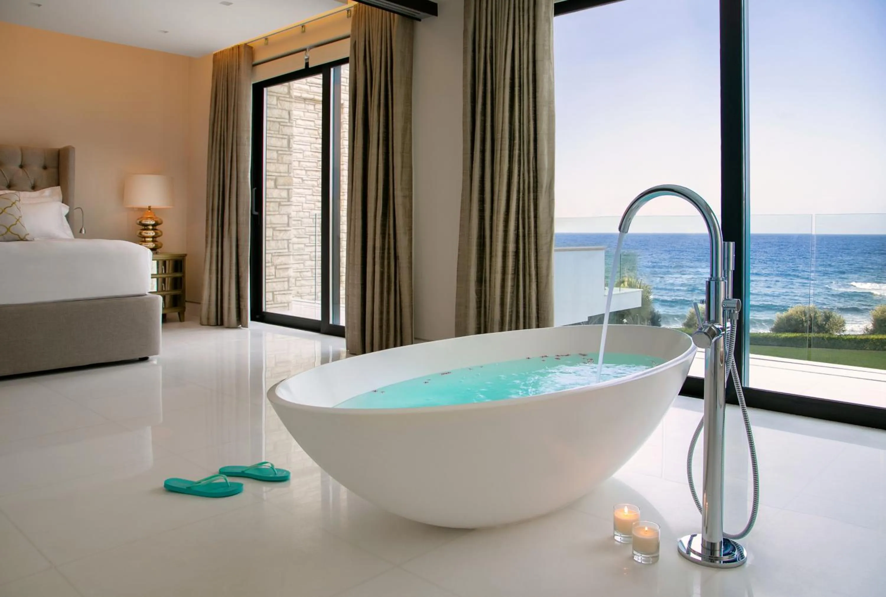 Bed in Cap St Georges Villas