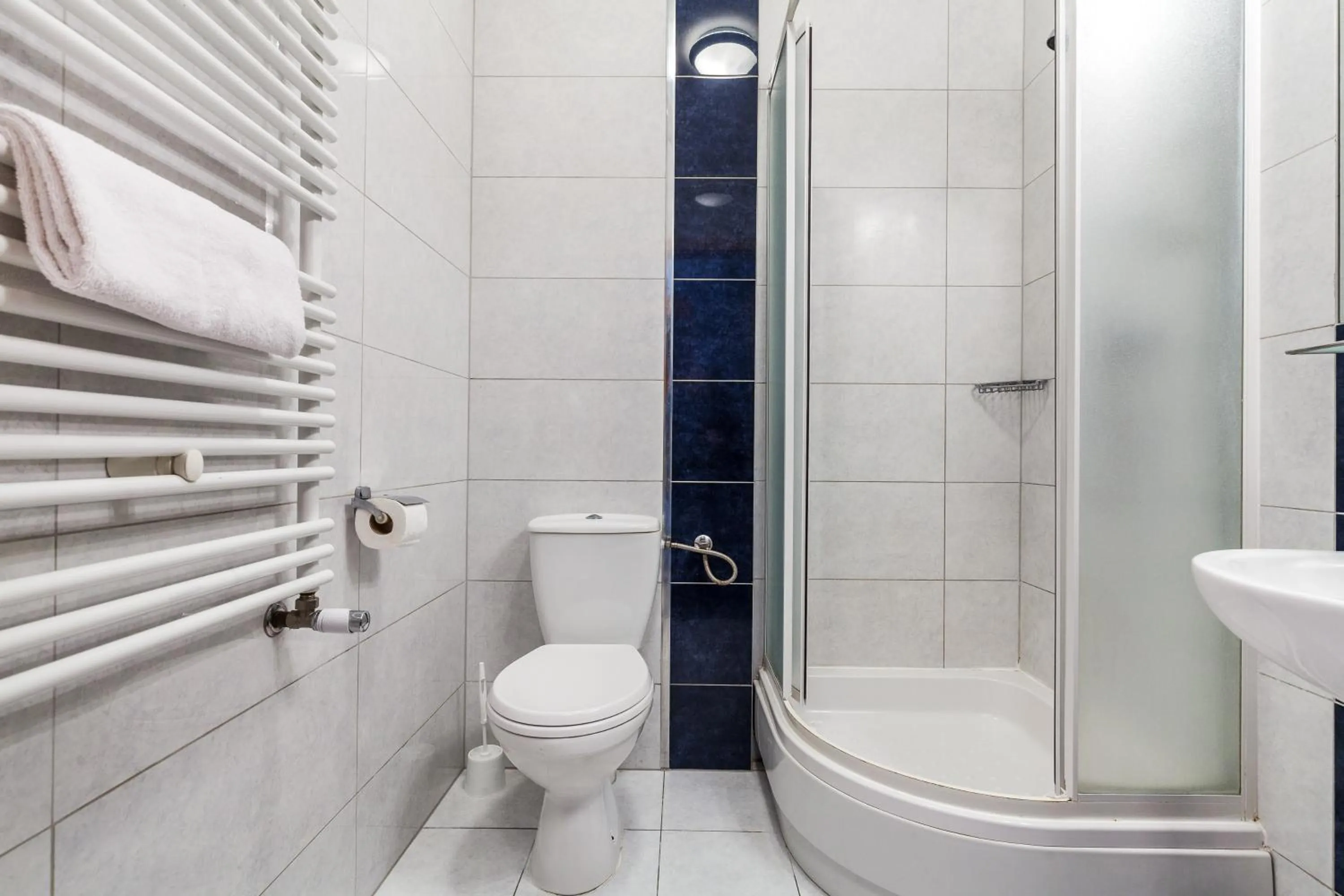 Bathroom in Hotel Olivia