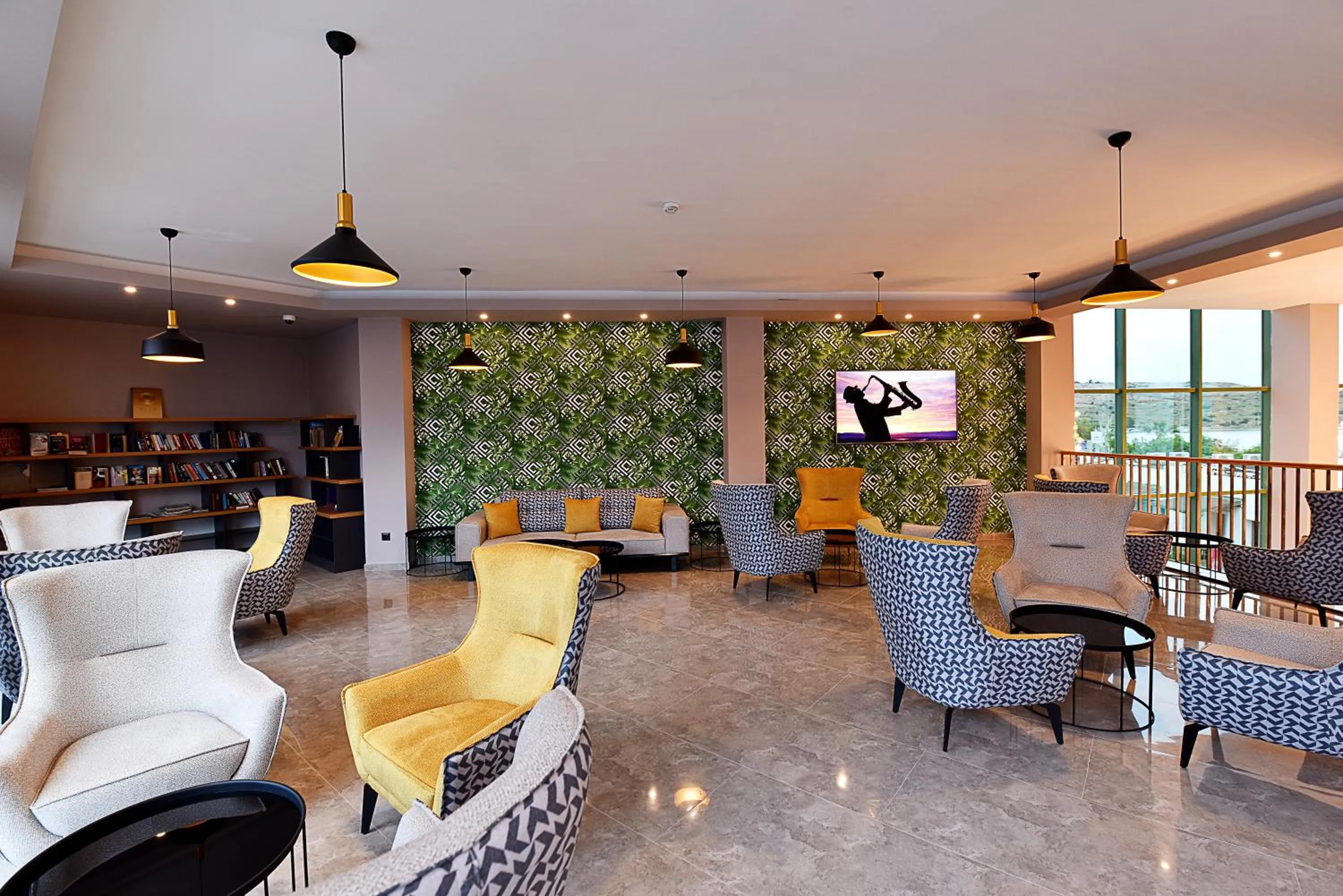 Library in Parkim Ayaz Hotel