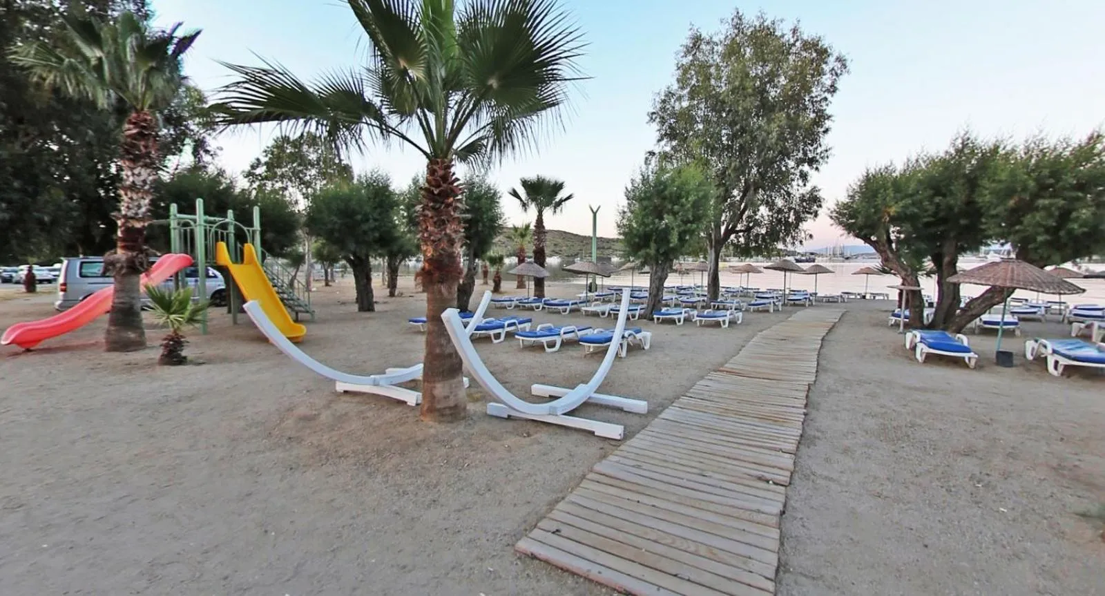 Beach in Parkim Ayaz Hotel