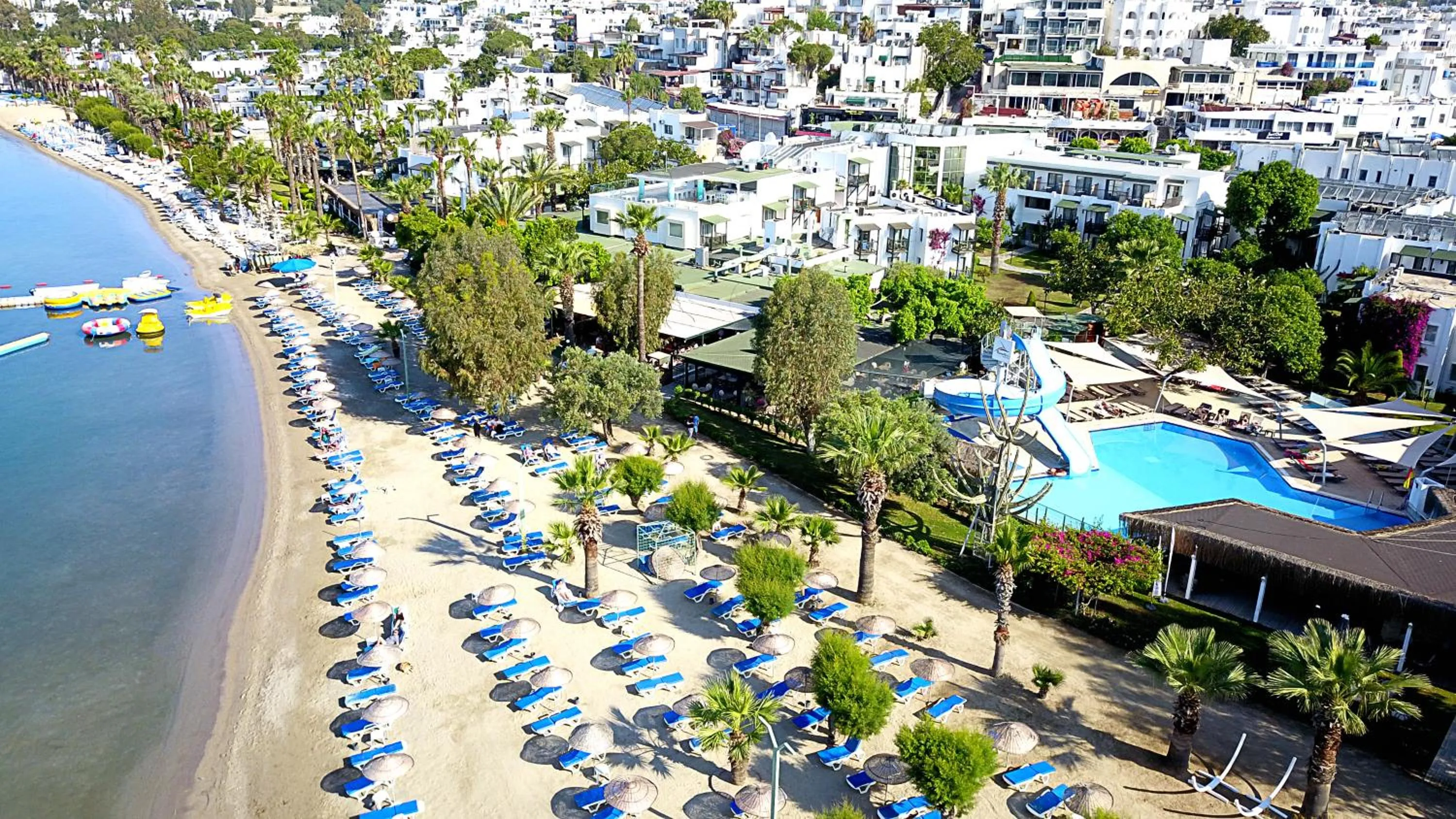 Beach in Parkim Ayaz Hotel