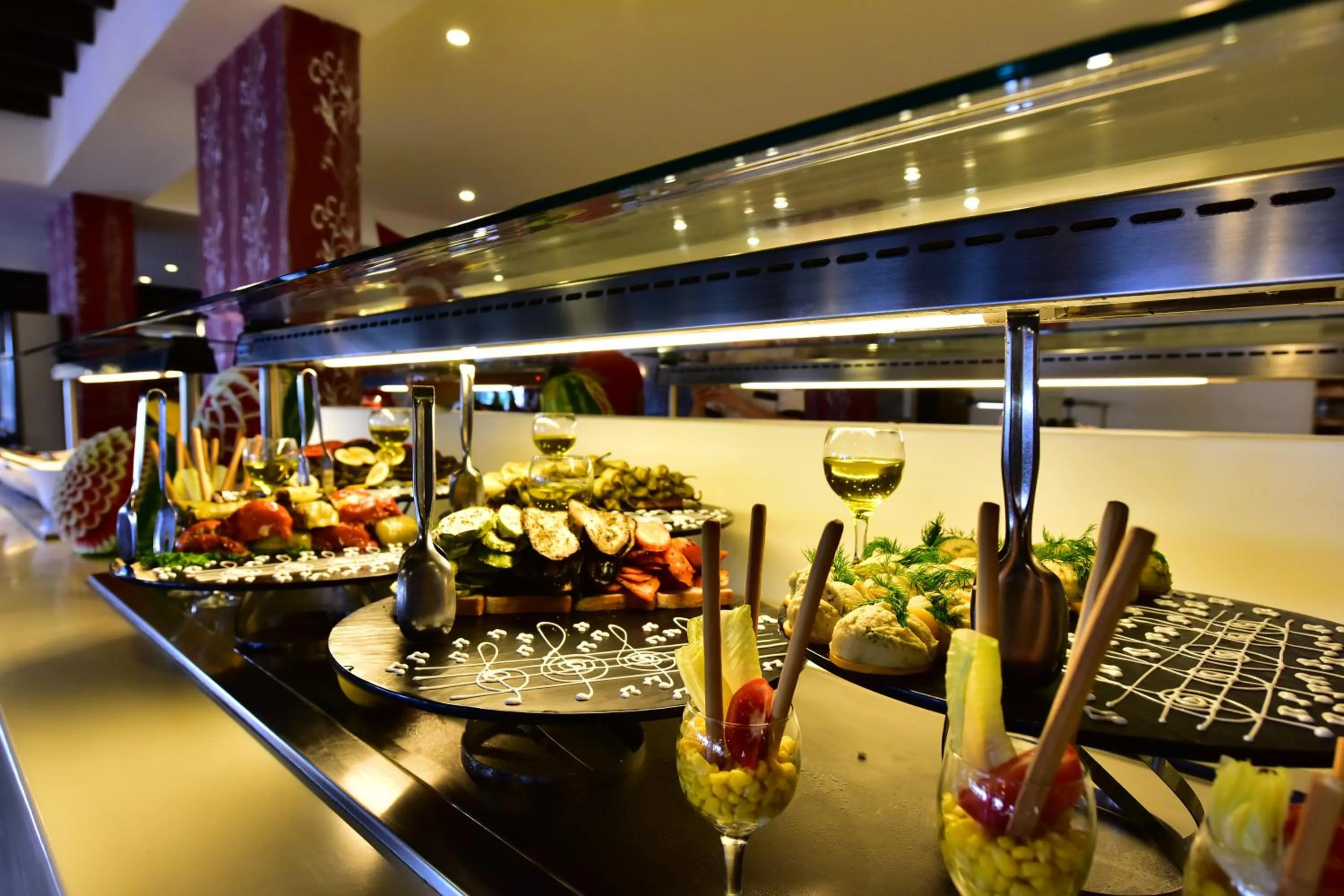 Food in Parkim Ayaz Hotel