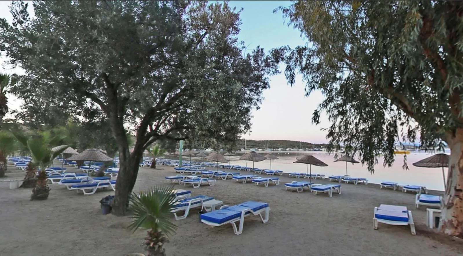 Beach in Parkim Ayaz Hotel