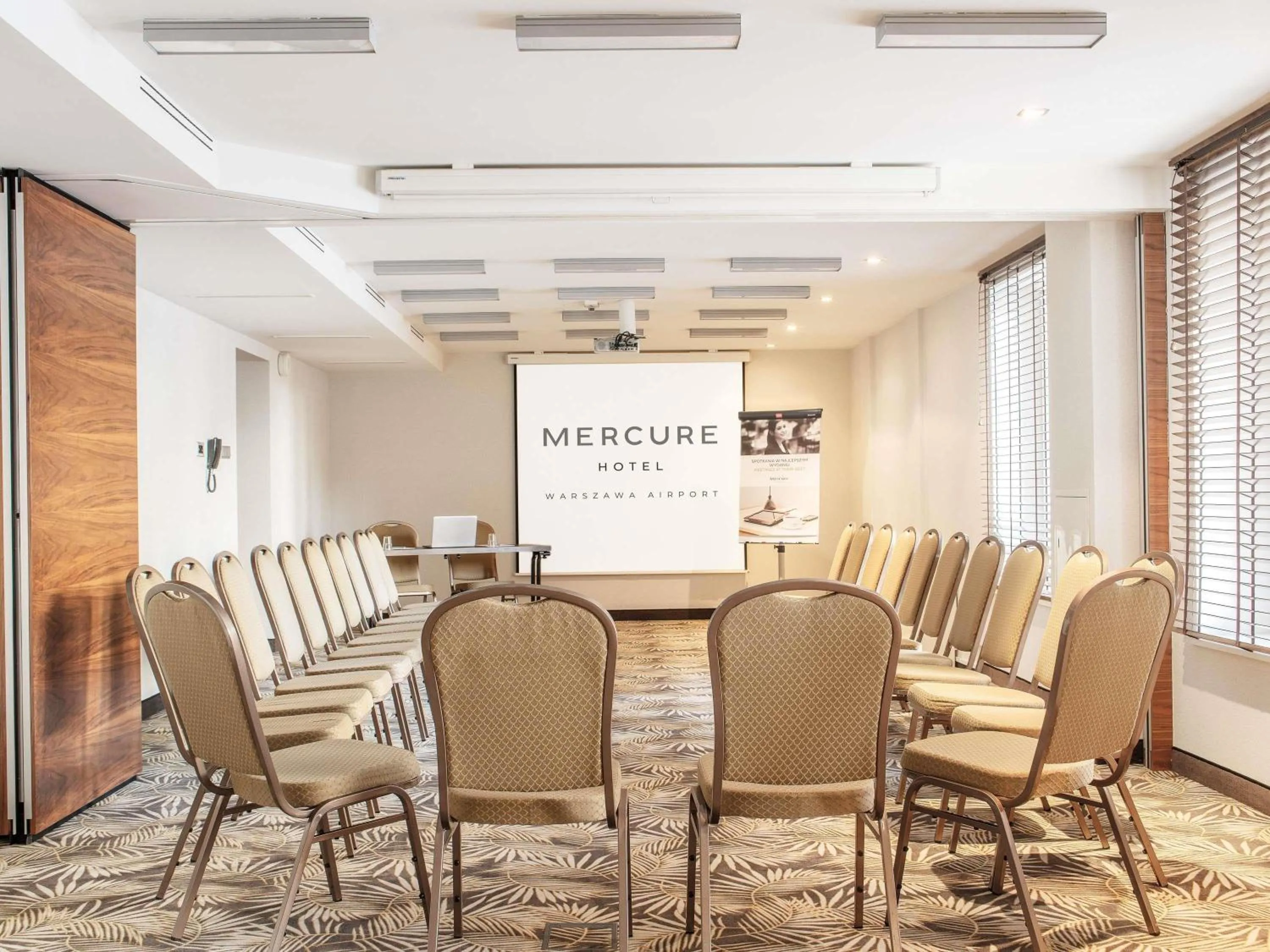 Meeting/conference room in Mercure Warszawa Airport
