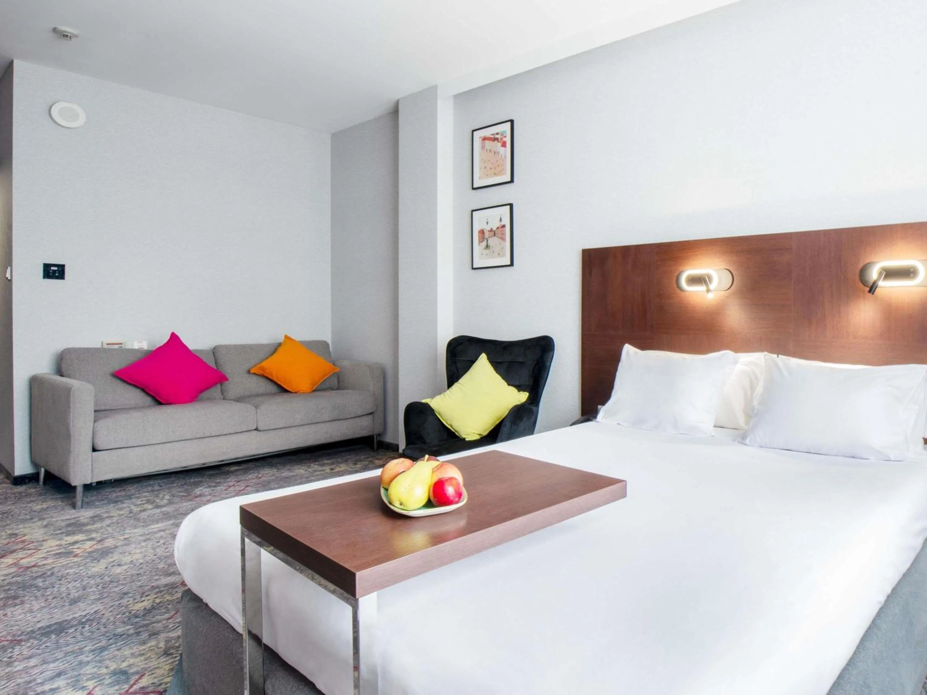 Bed in Mercure Warszawa Airport