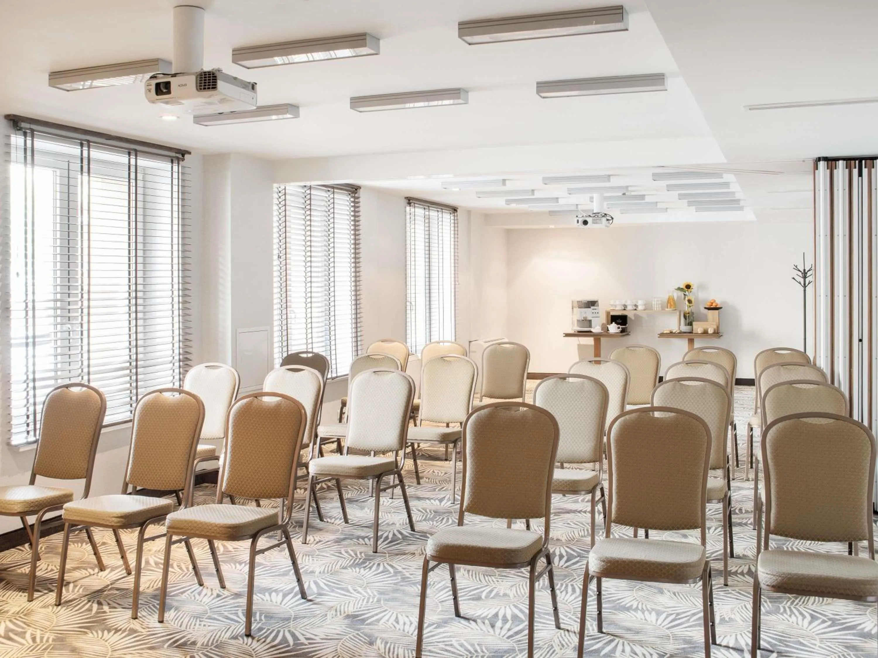 Meeting/conference room in Mercure Warszawa Airport