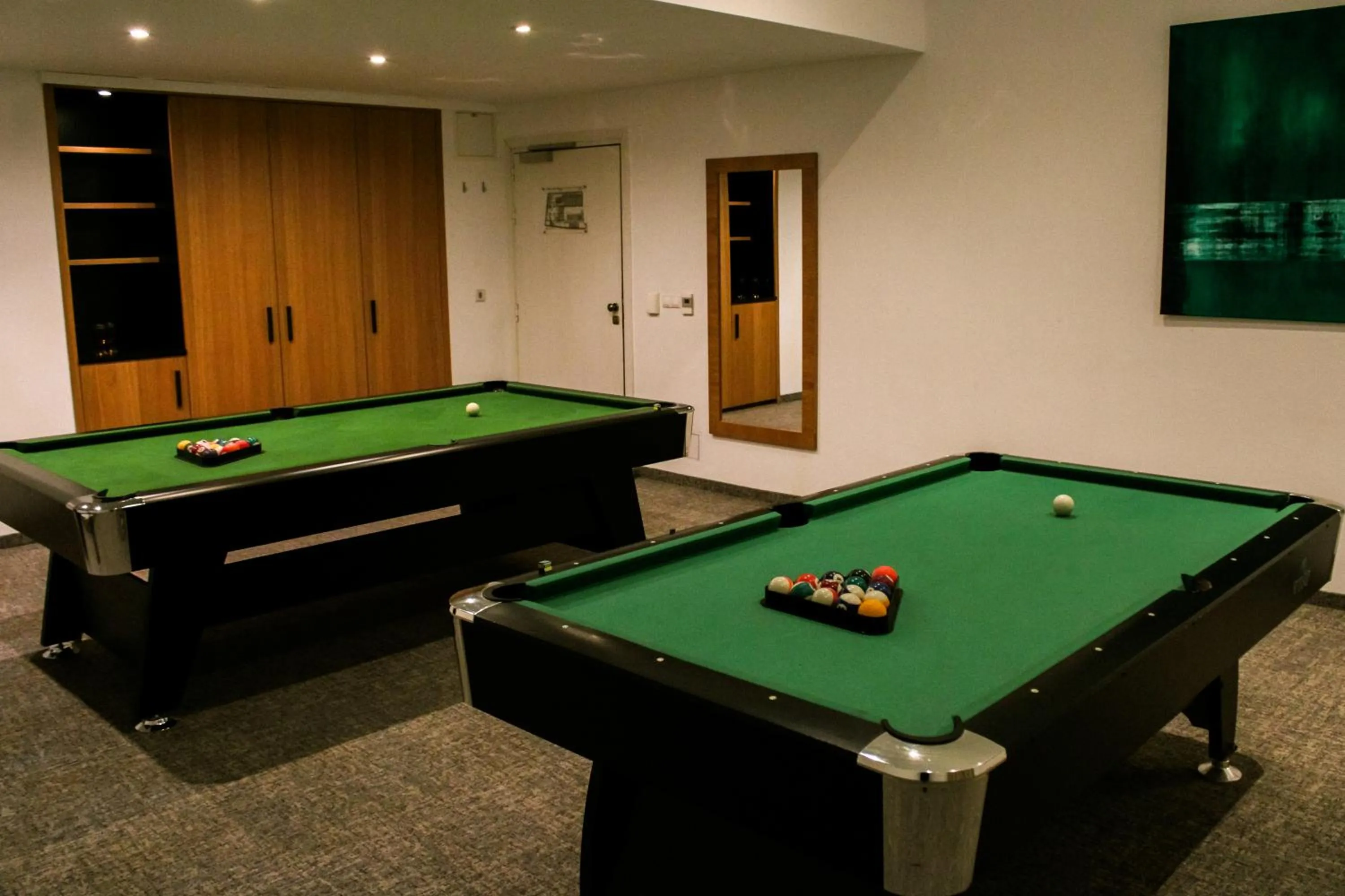 Billiard in Great Polonia The Granary La Suite Hotel