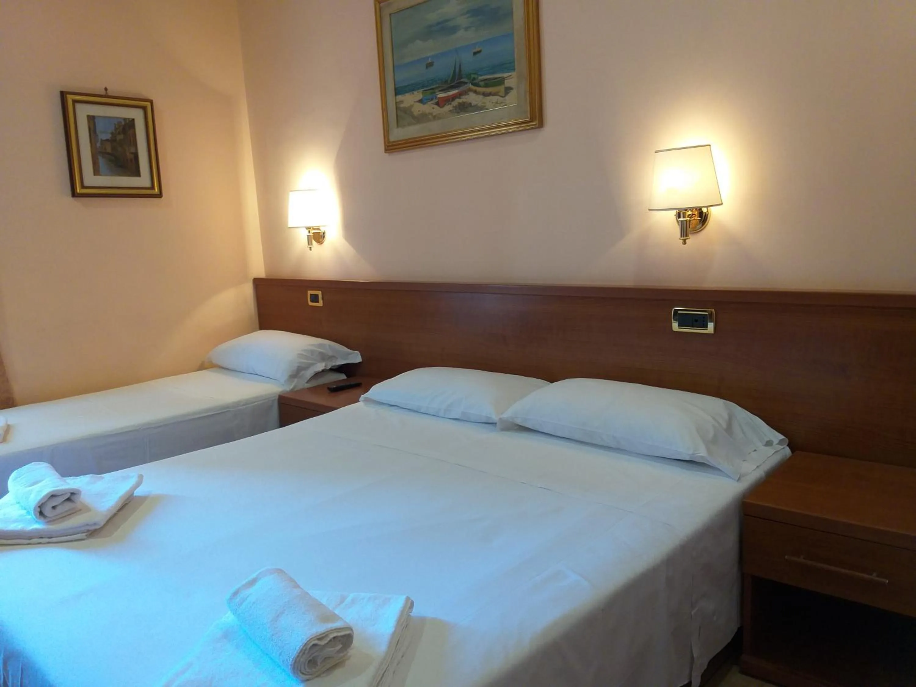 Bedroom, Bed in Hotel Aristotele