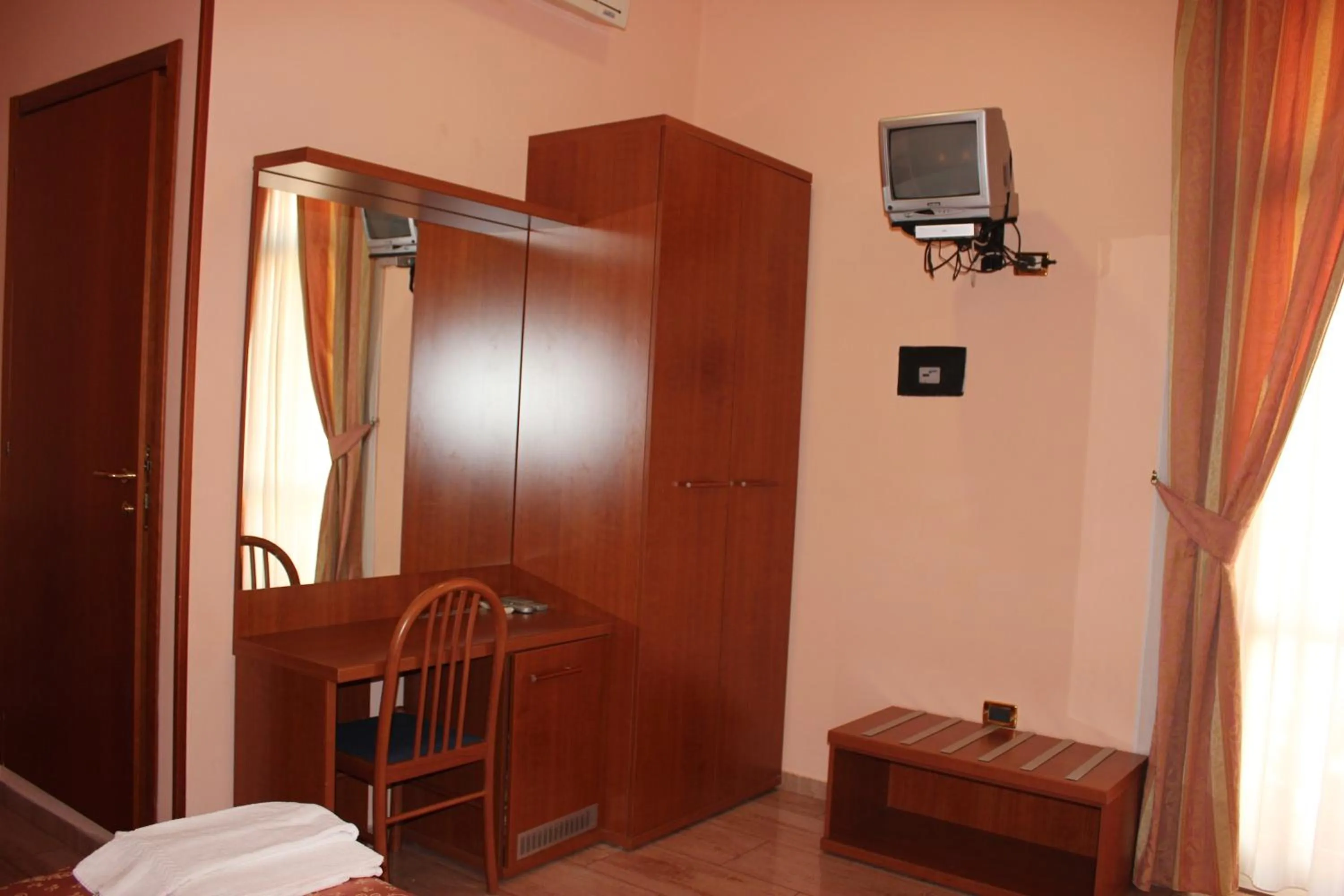 TV and multimedia in Hotel Aristotele