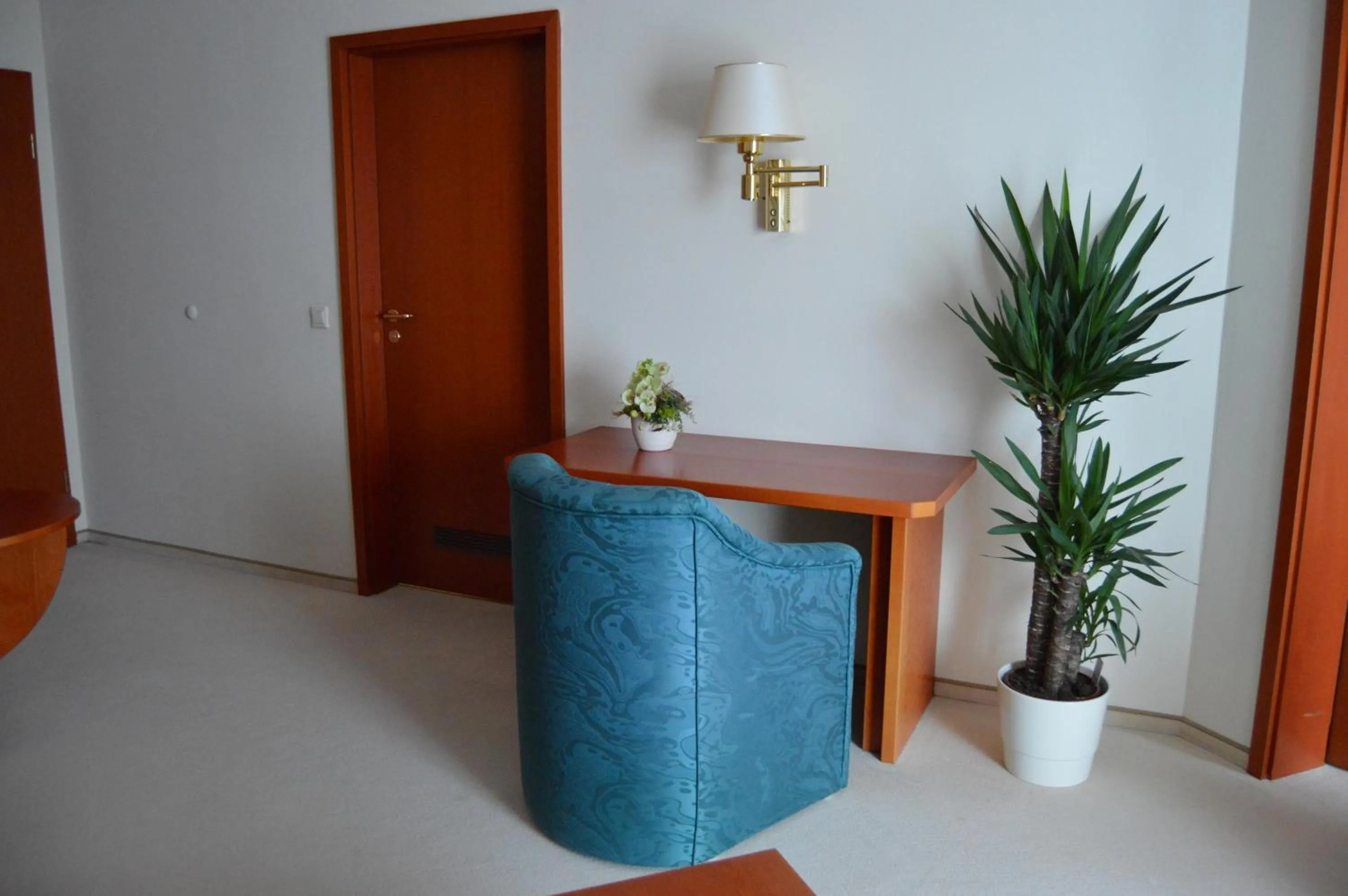 Seating area in Hotel Stadt Jessen