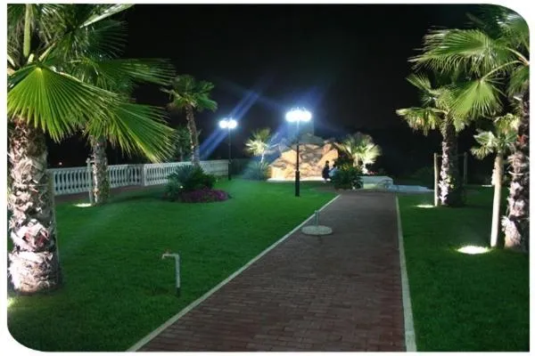 Night in Villa Dei Romanzi