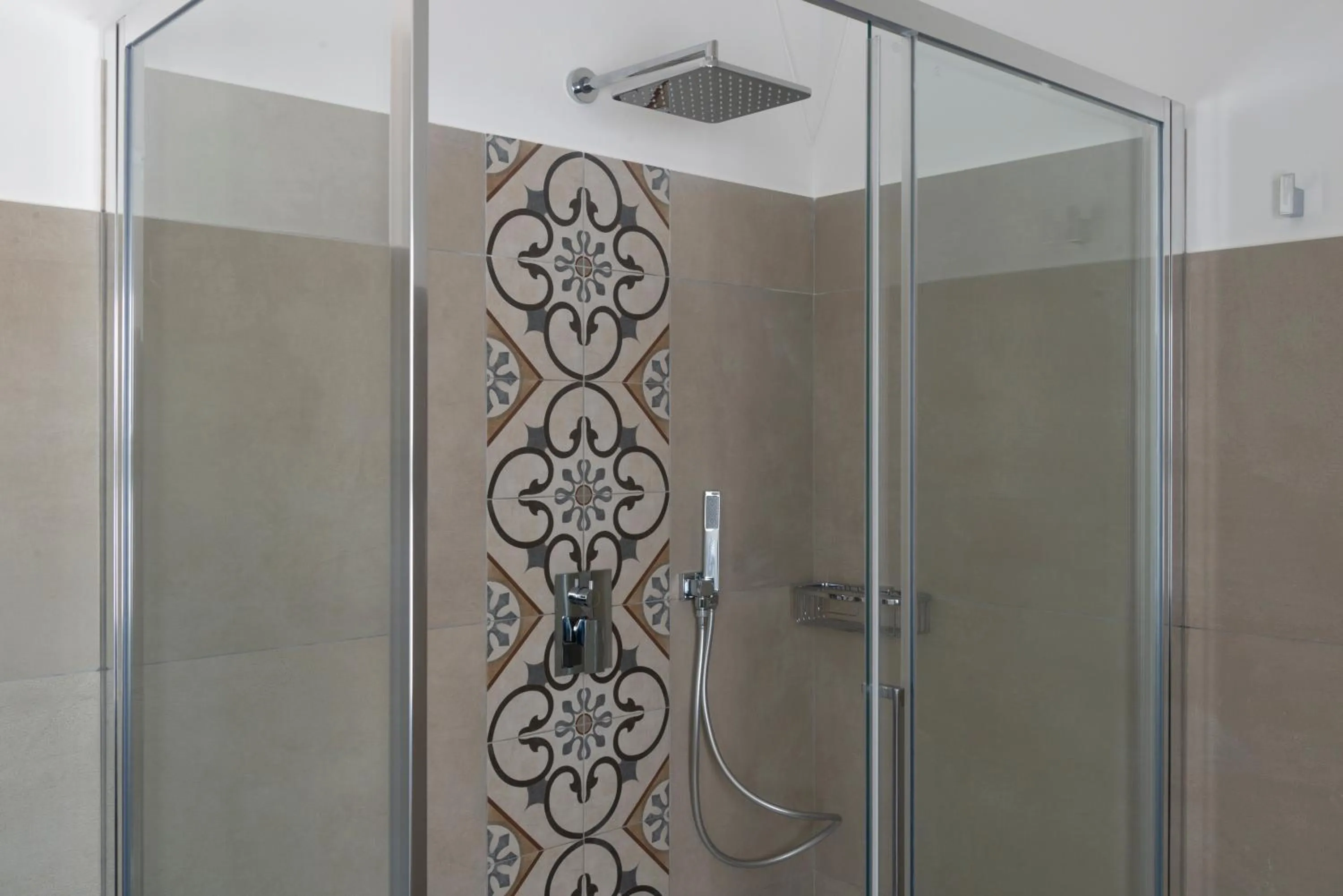 Shower in Hotel Villa Cedrino