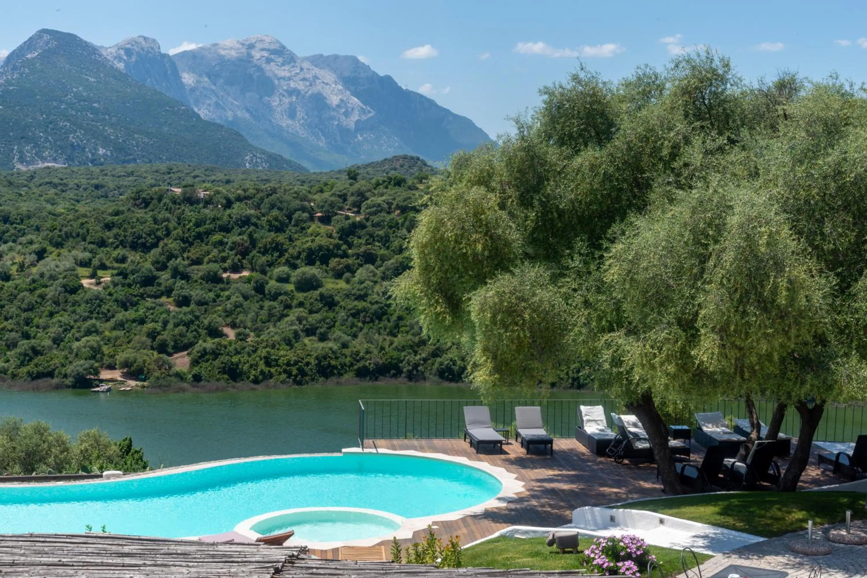 Day in Hotel Villa Cedrino