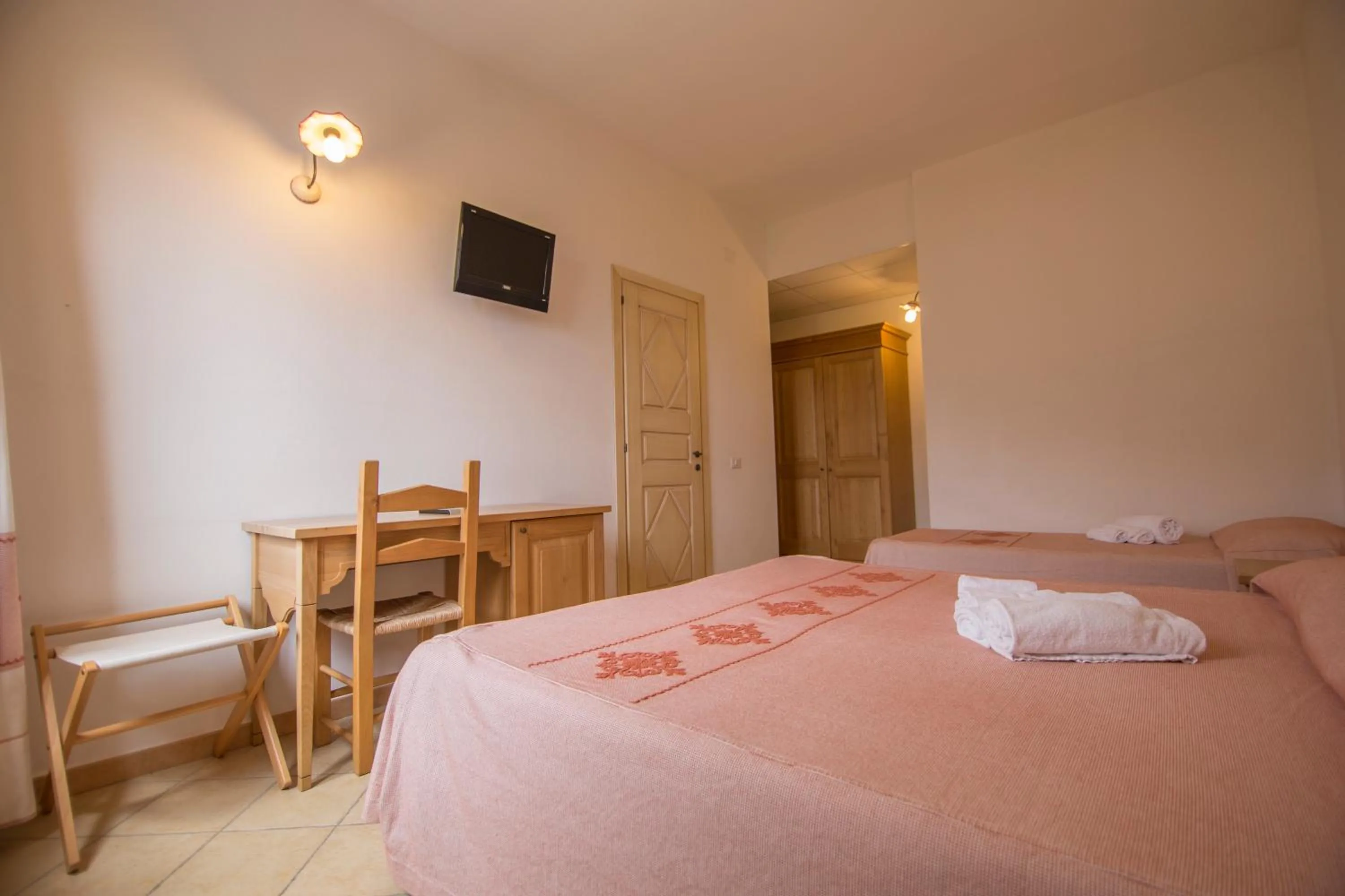 Bed in Gorropu Hotel