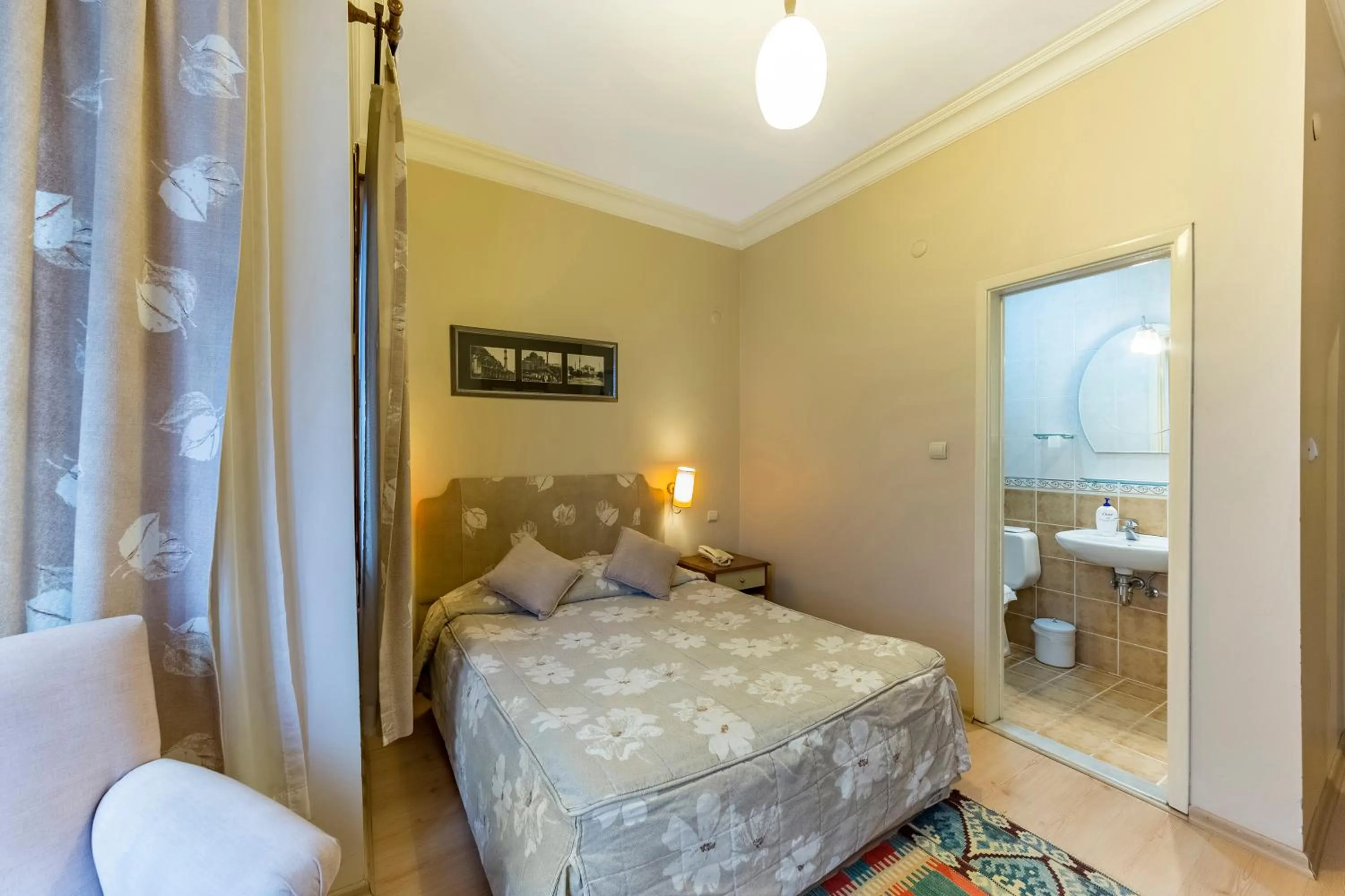 Bed in Hotel Fehmi Bey - Special Category