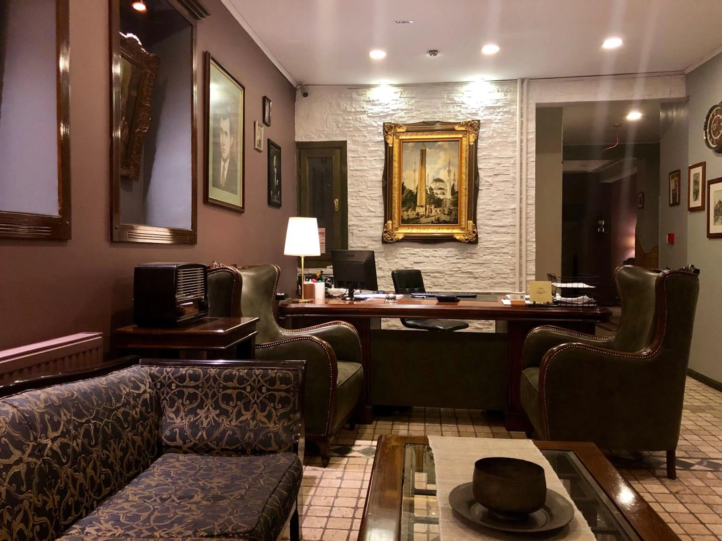 Lobby or reception in Hotel Fehmi Bey - Special Category