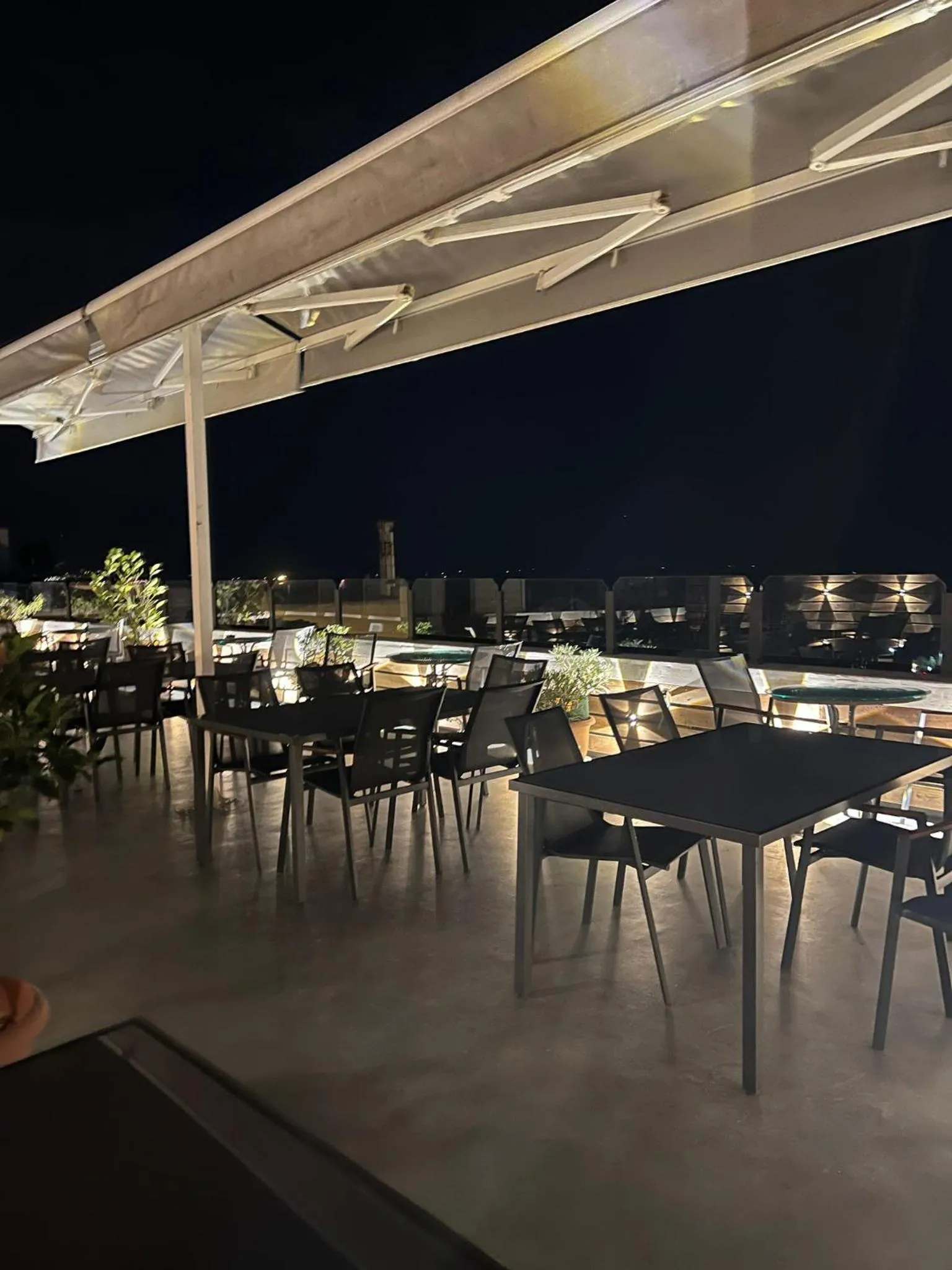 Restaurant/places to eat in Hotel Fehmi Bey - Special Category