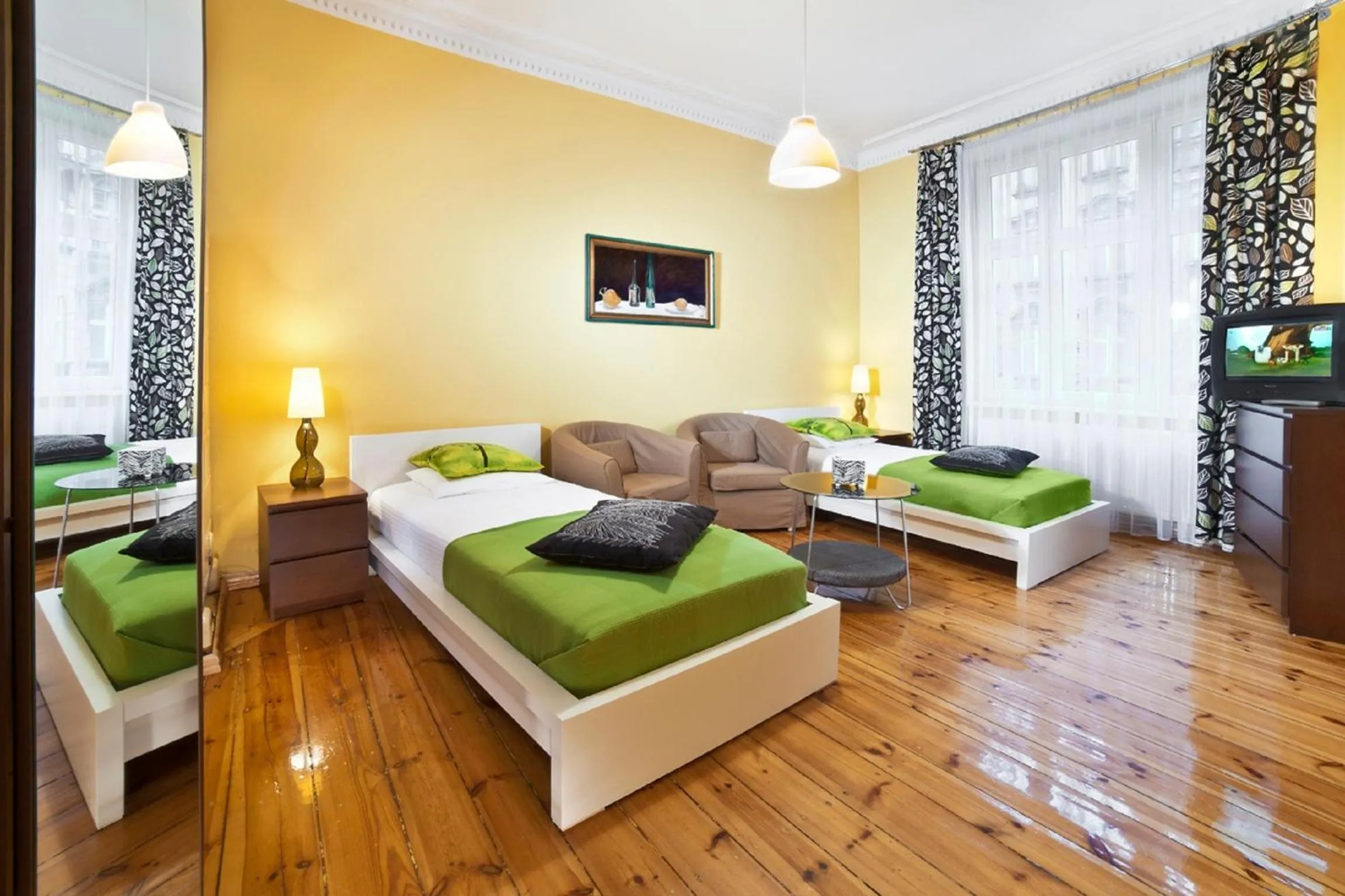 Photo of the whole room, Bed in Apartamenty Pomarańczarnia