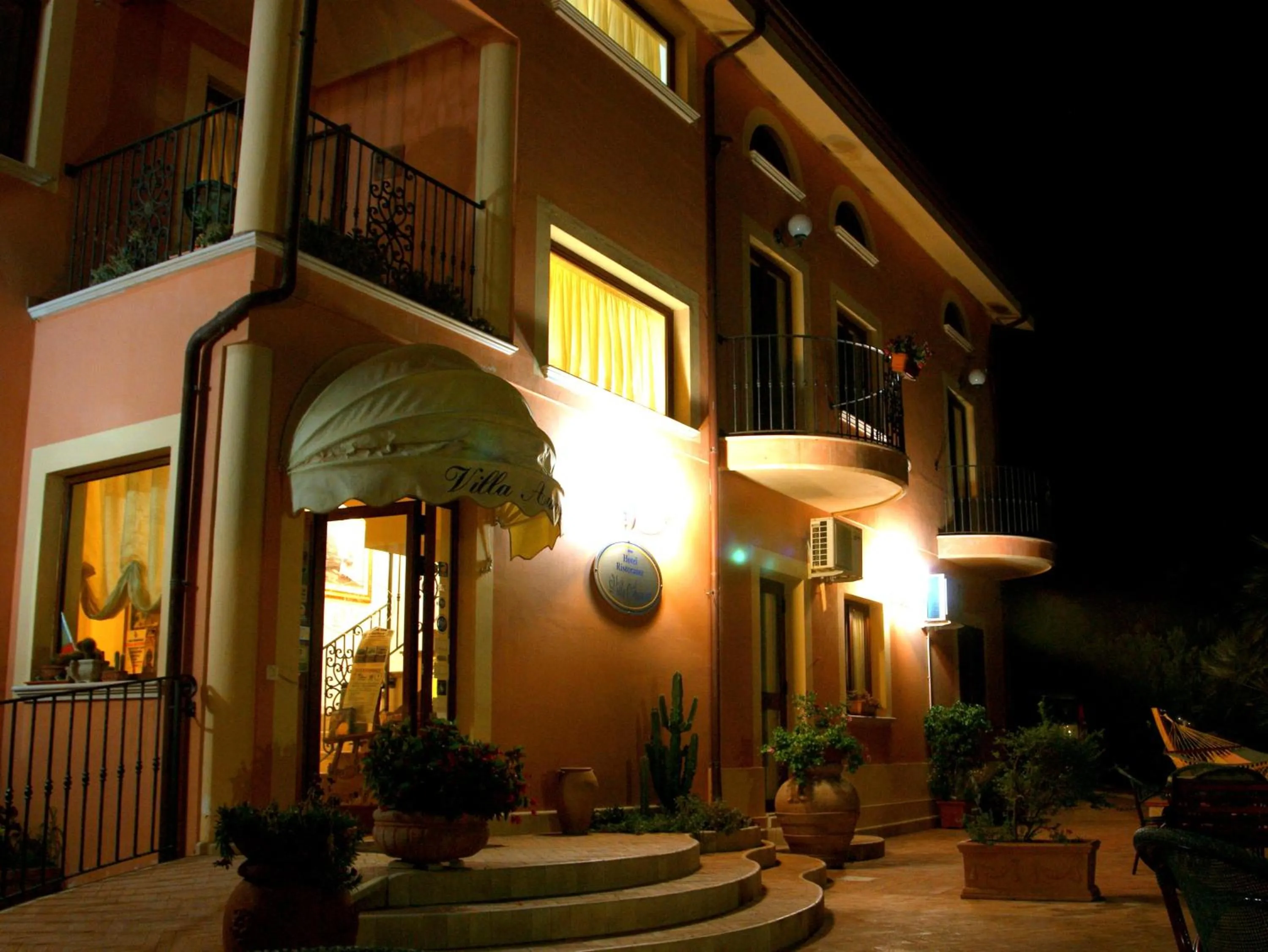 Property building in Villa Aurora