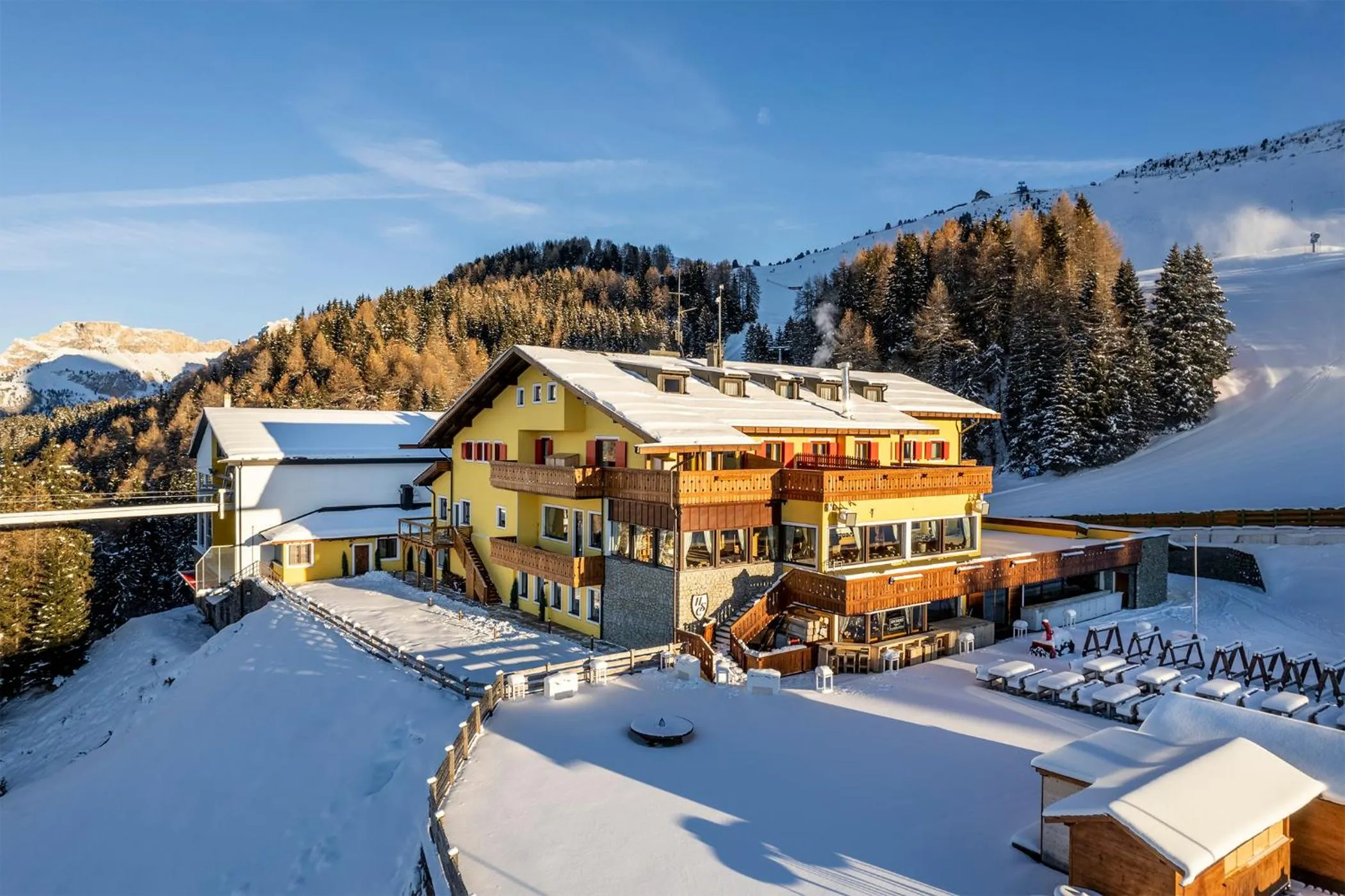 Property building, Winter in Hotel Sochers Club