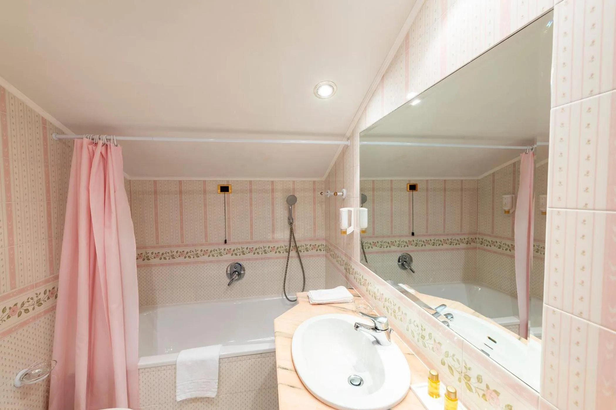 Bathroom in Hotel Sochers Club