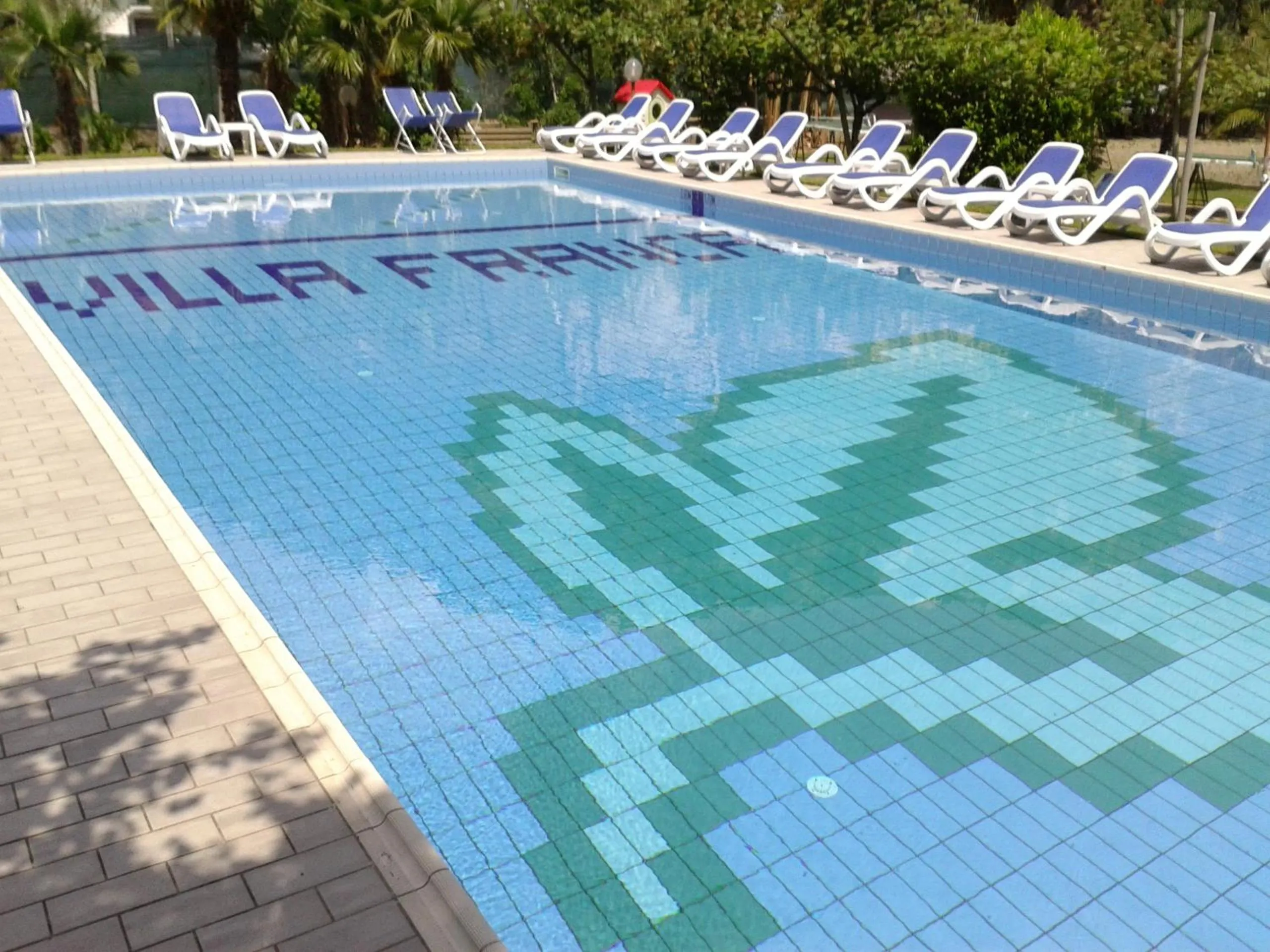 Swimming pool in Villa Franca