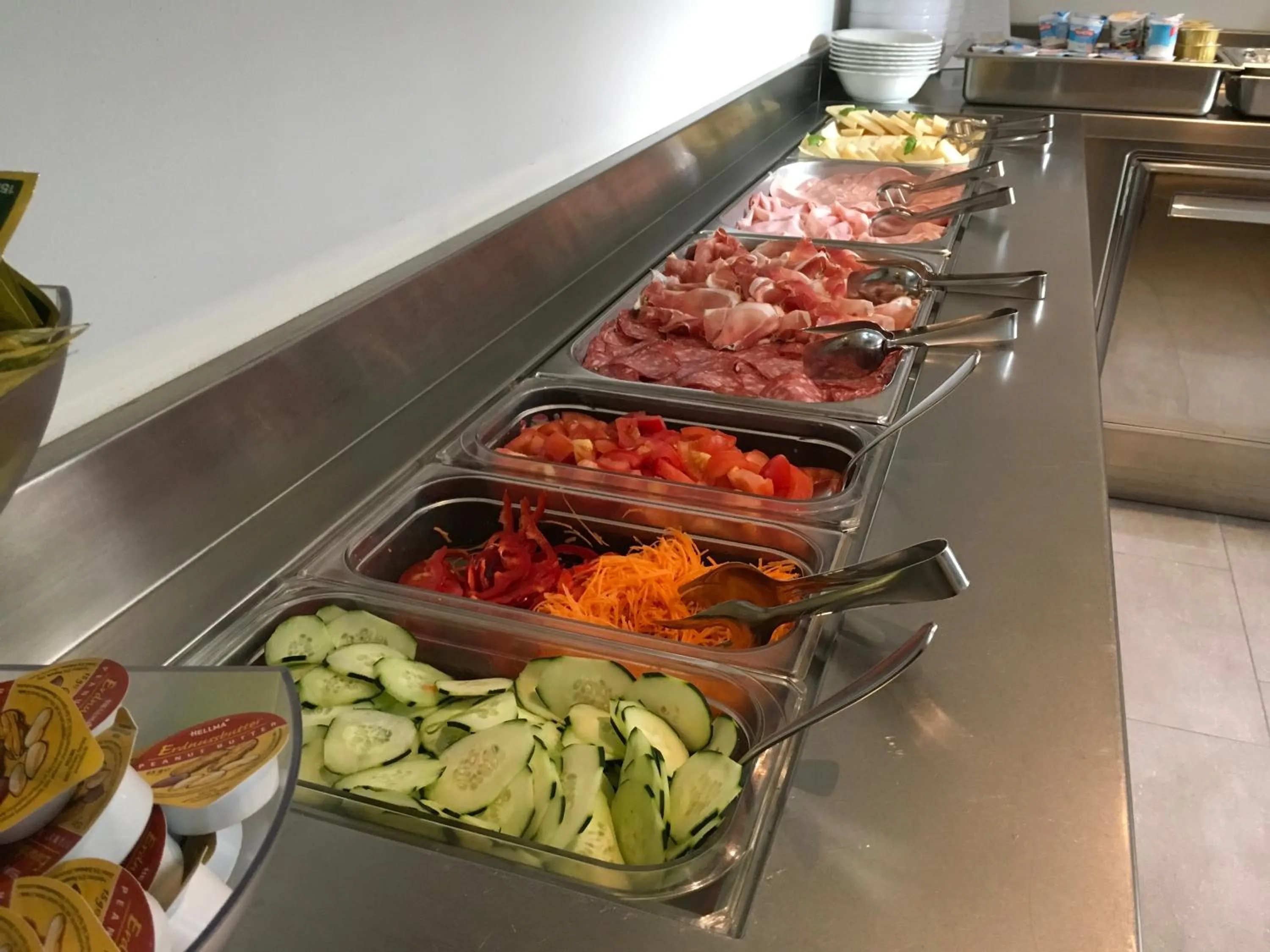 Buffet breakfast in Villa Franca