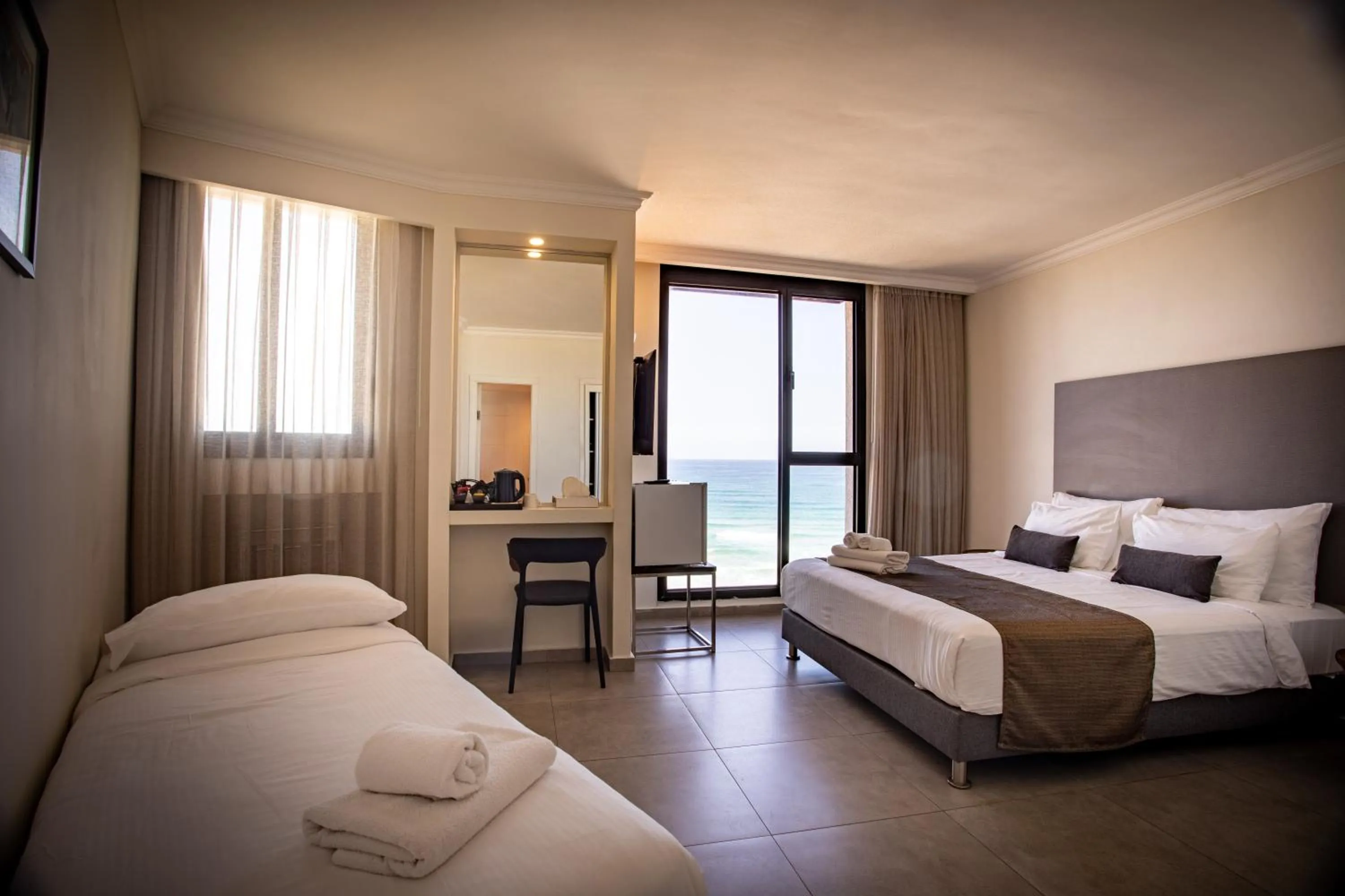 Bed in Roxon Sea Sand Bat Yam