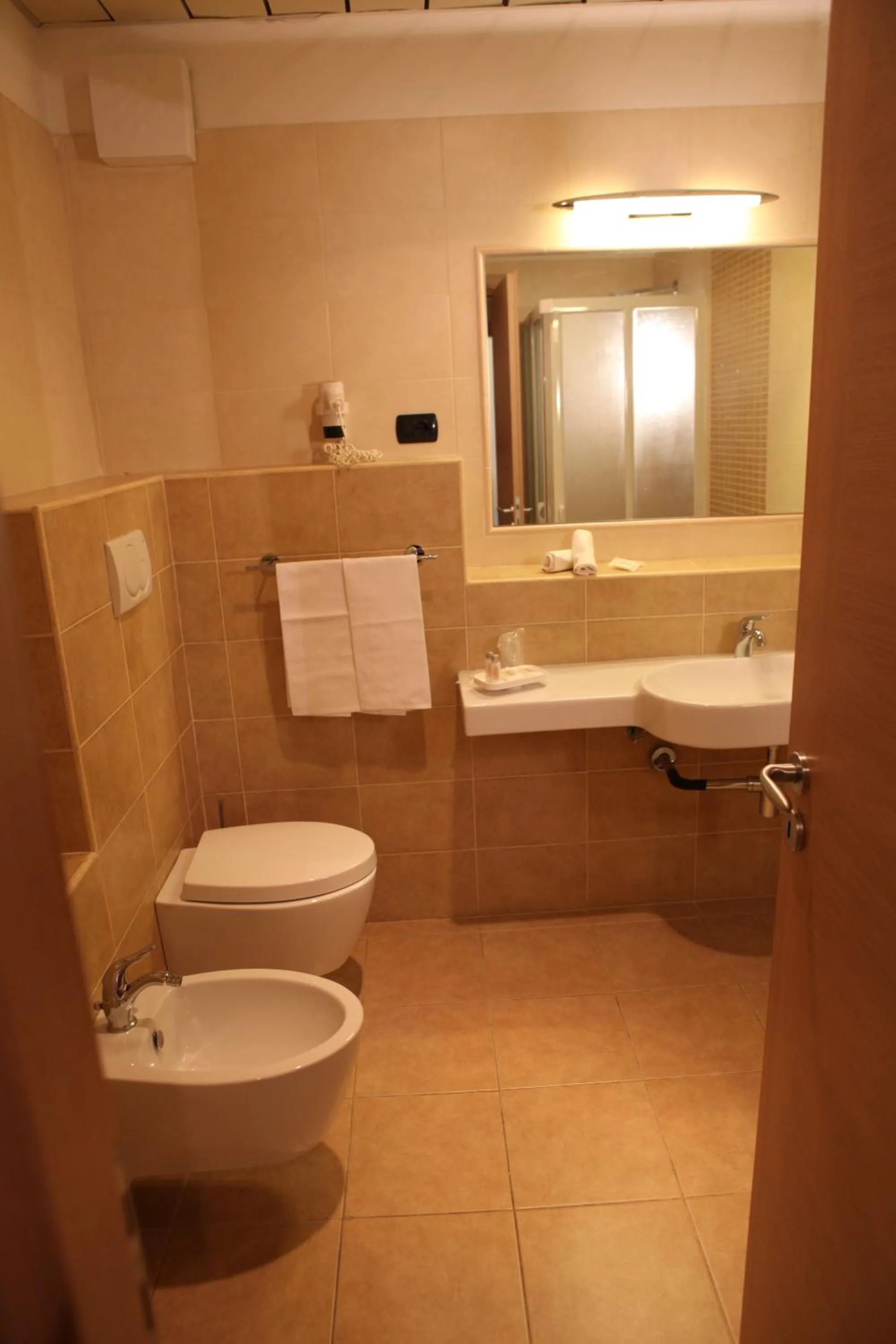 Bathroom in Heraclea Hotel Residence