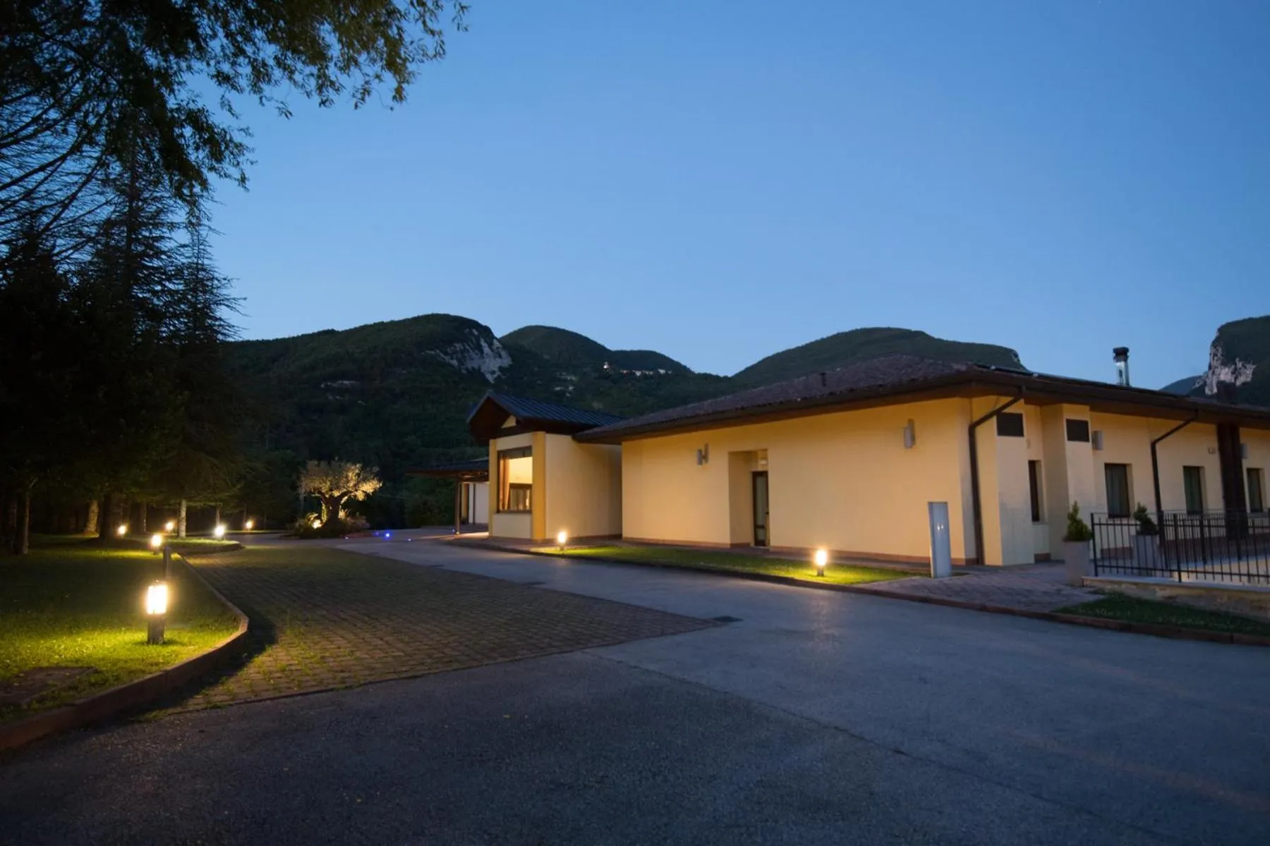 Property building in Hotel Le Grotte