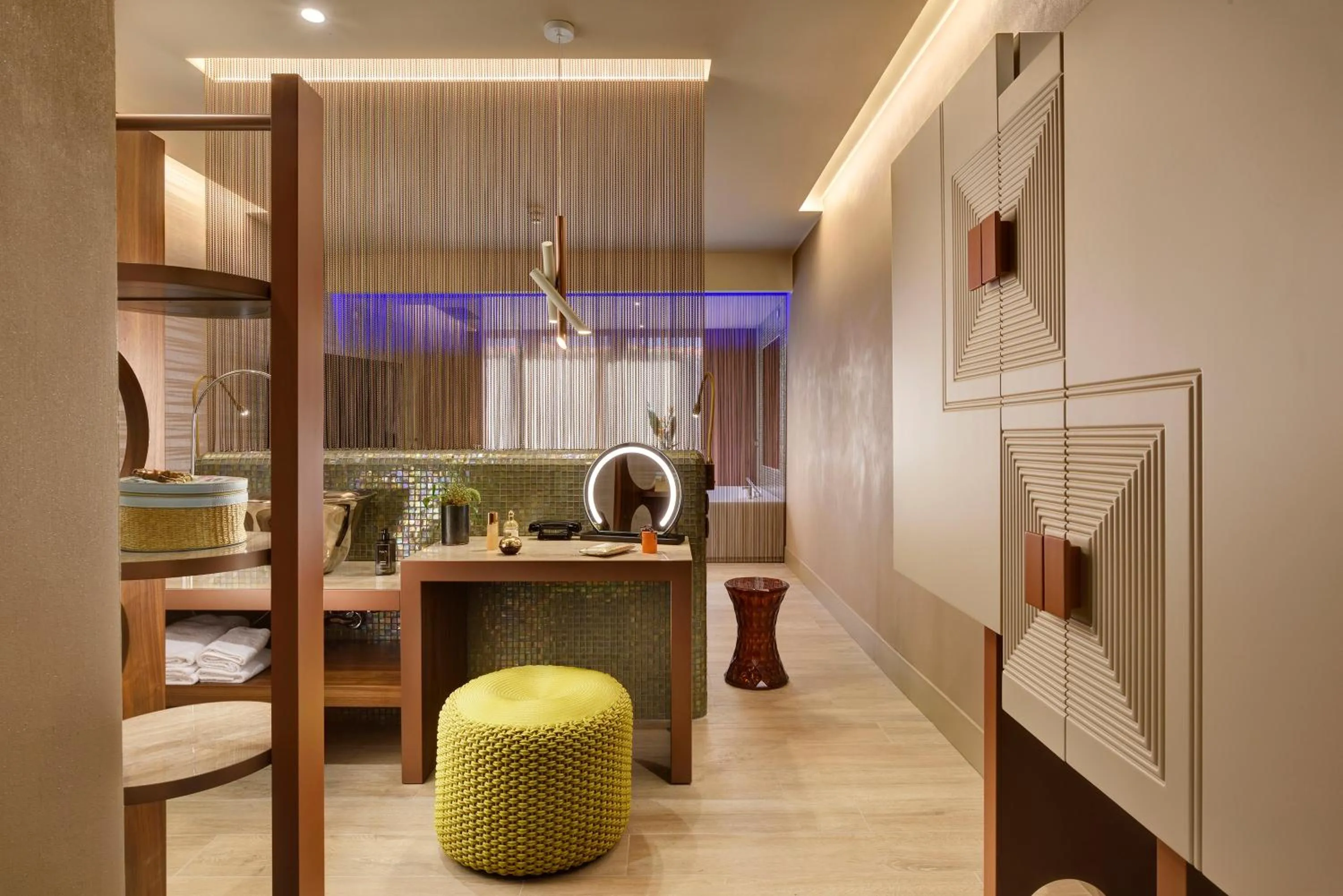 Shower in Milan Suite Hotel