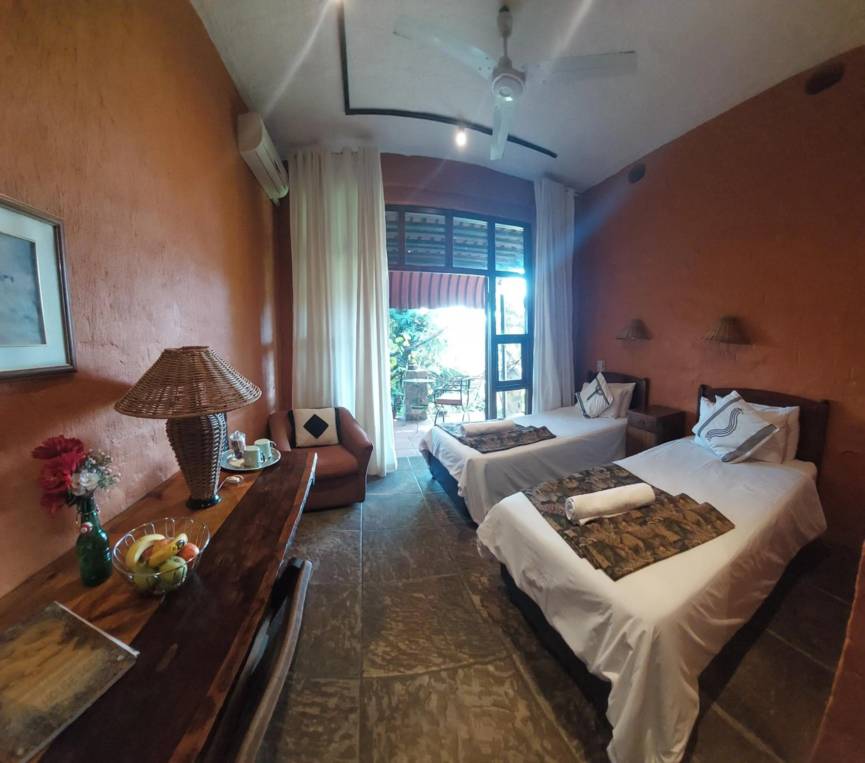 Bed in River House Lodge