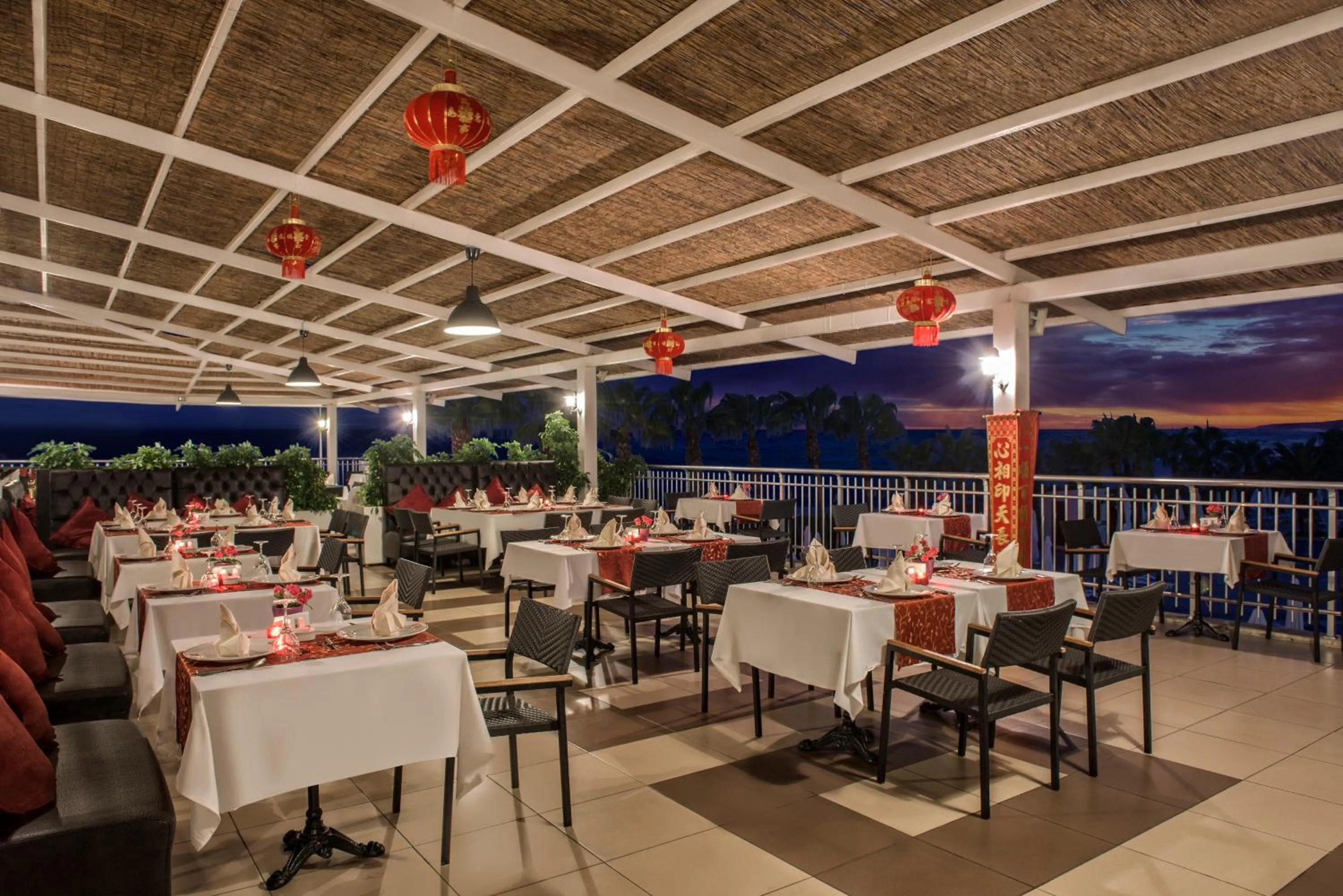 Restaurant/places to eat in Botanik Hotel